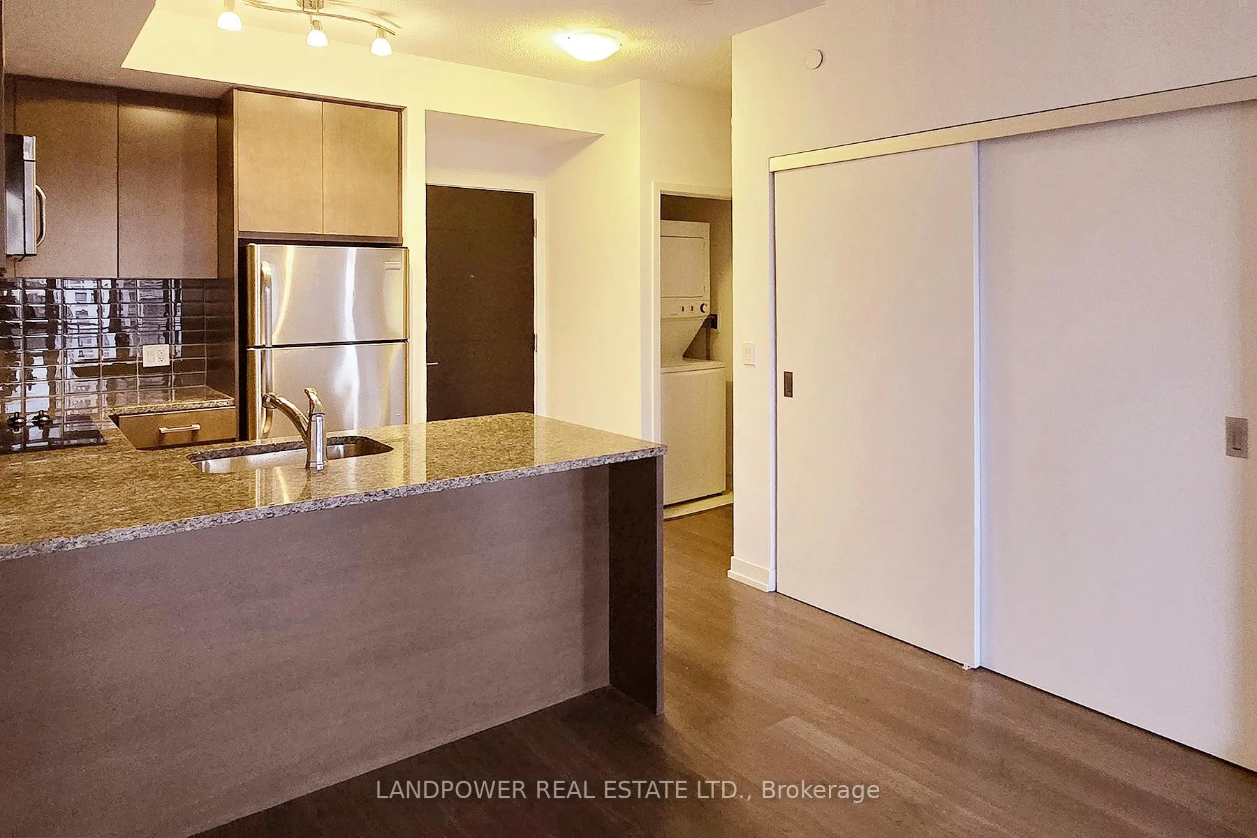 Photo 7 of Unit 2504, 89 Dunfield Avenue, Toronto, Mount Pleasant West — HOMEH