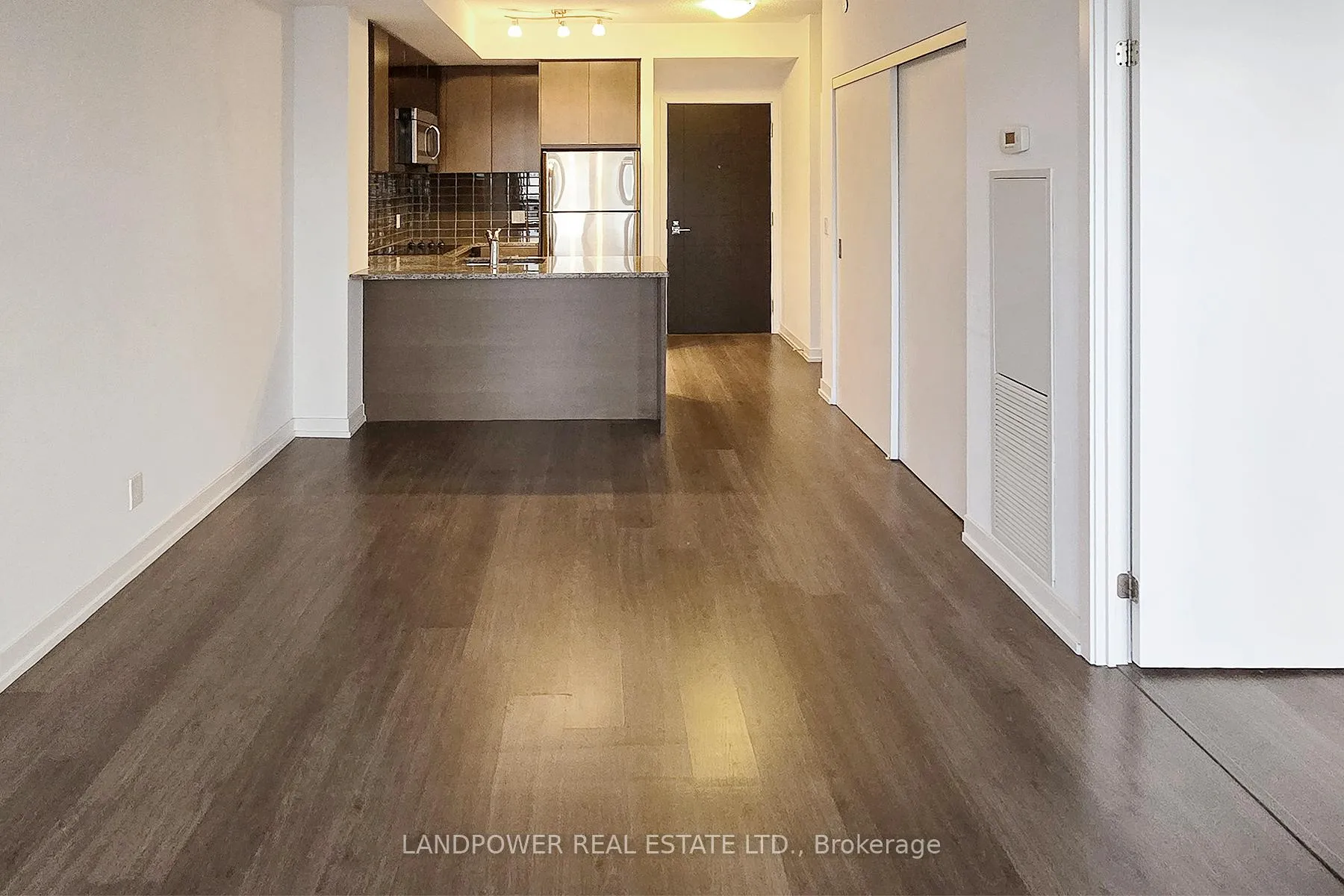 Photo 9 of Unit 2504, 89 Dunfield Avenue, Toronto, Mount Pleasant West — HOMEH