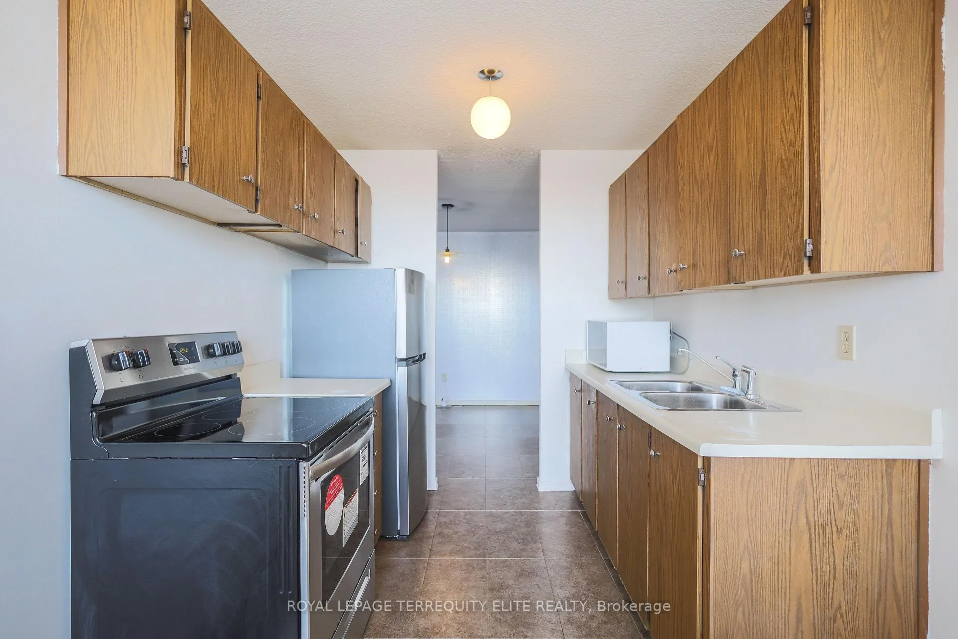 Photo 16 of Unit 1709, 25 Kensington Road, Brampton, Queen Street Corridor — HOMEH