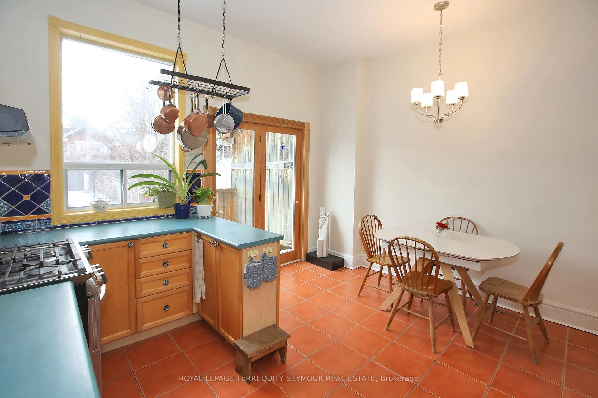 Photo 10 of 262 Concord Avenue, Toronto, Palmerston-Little Italy — HOMEH