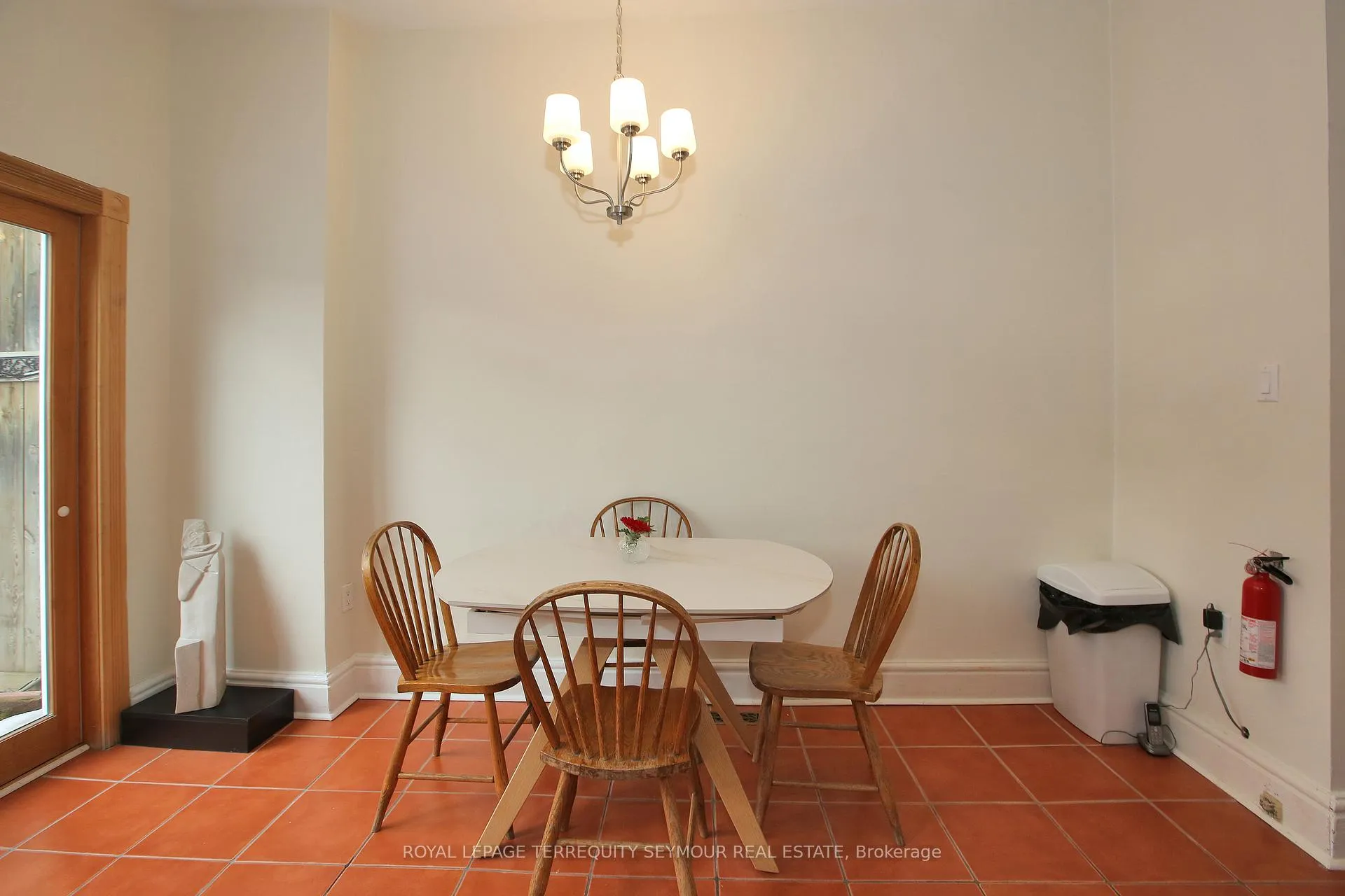 Photo 11 of 262 Concord Avenue, Toronto, Palmerston-Little Italy — HOMEH