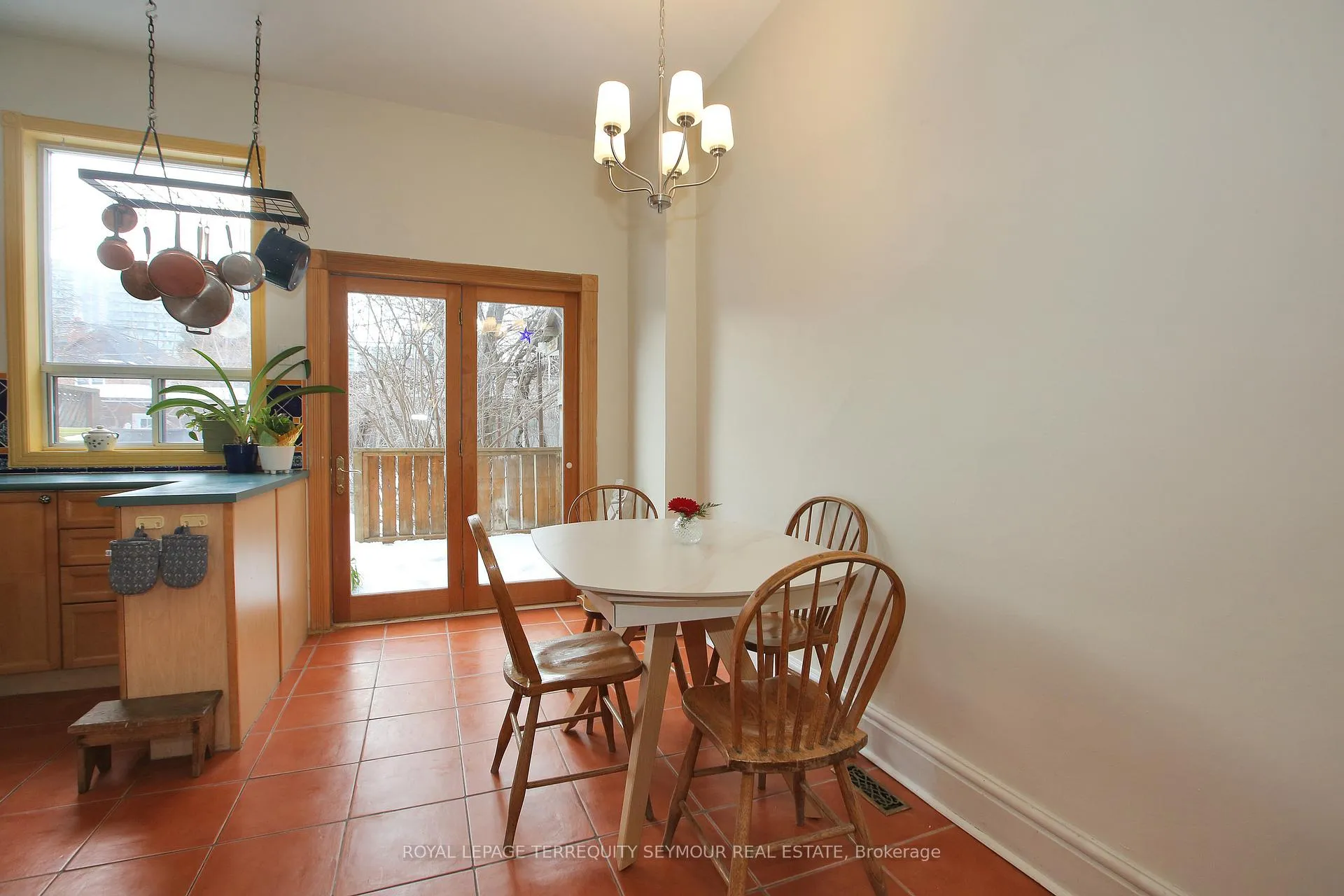 Photo 12 of 262 Concord Avenue, Toronto, Palmerston-Little Italy — HOMEH
