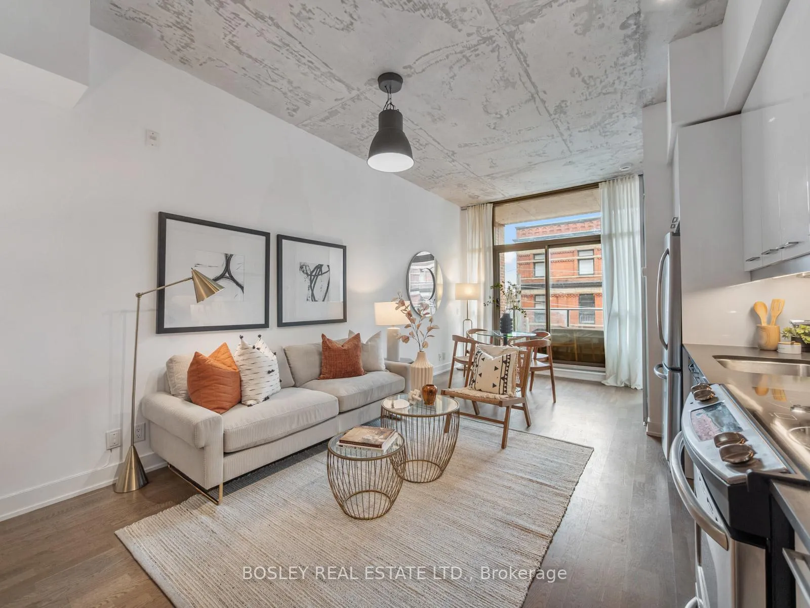 Photo 3 of Unit 404, 2 Gladstone Avenue, Toronto, Little Portugal — HOMEH