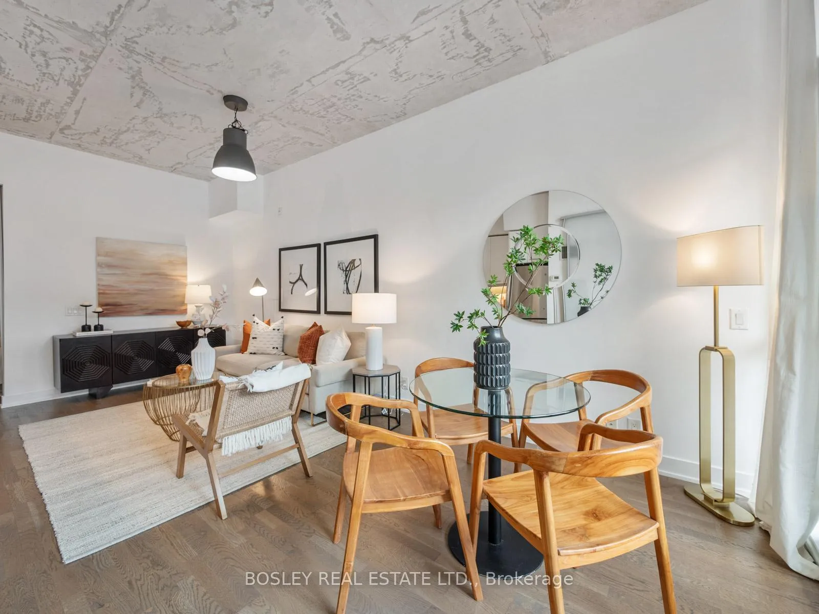Photo 5 of Unit 404, 2 Gladstone Avenue, Toronto, Little Portugal — HOMEH