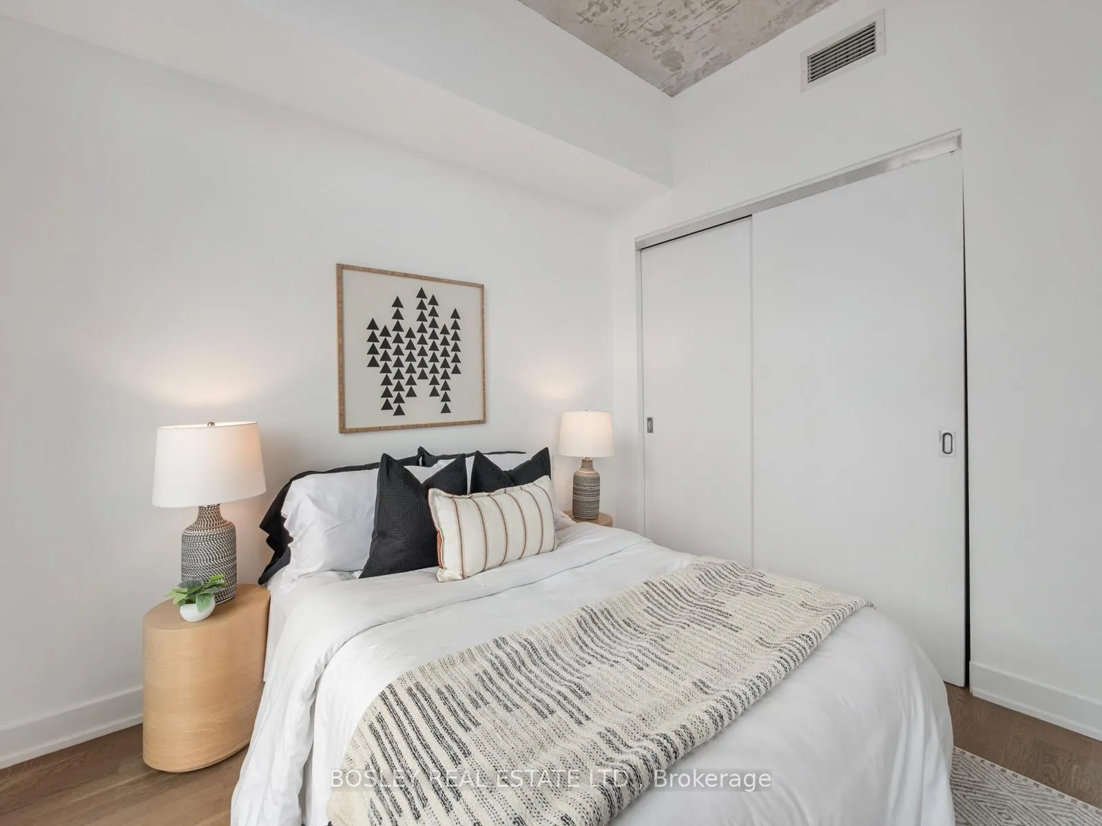 Photo 15 of Unit 404, 2 Gladstone Avenue, Toronto, Little Portugal — HOMEH