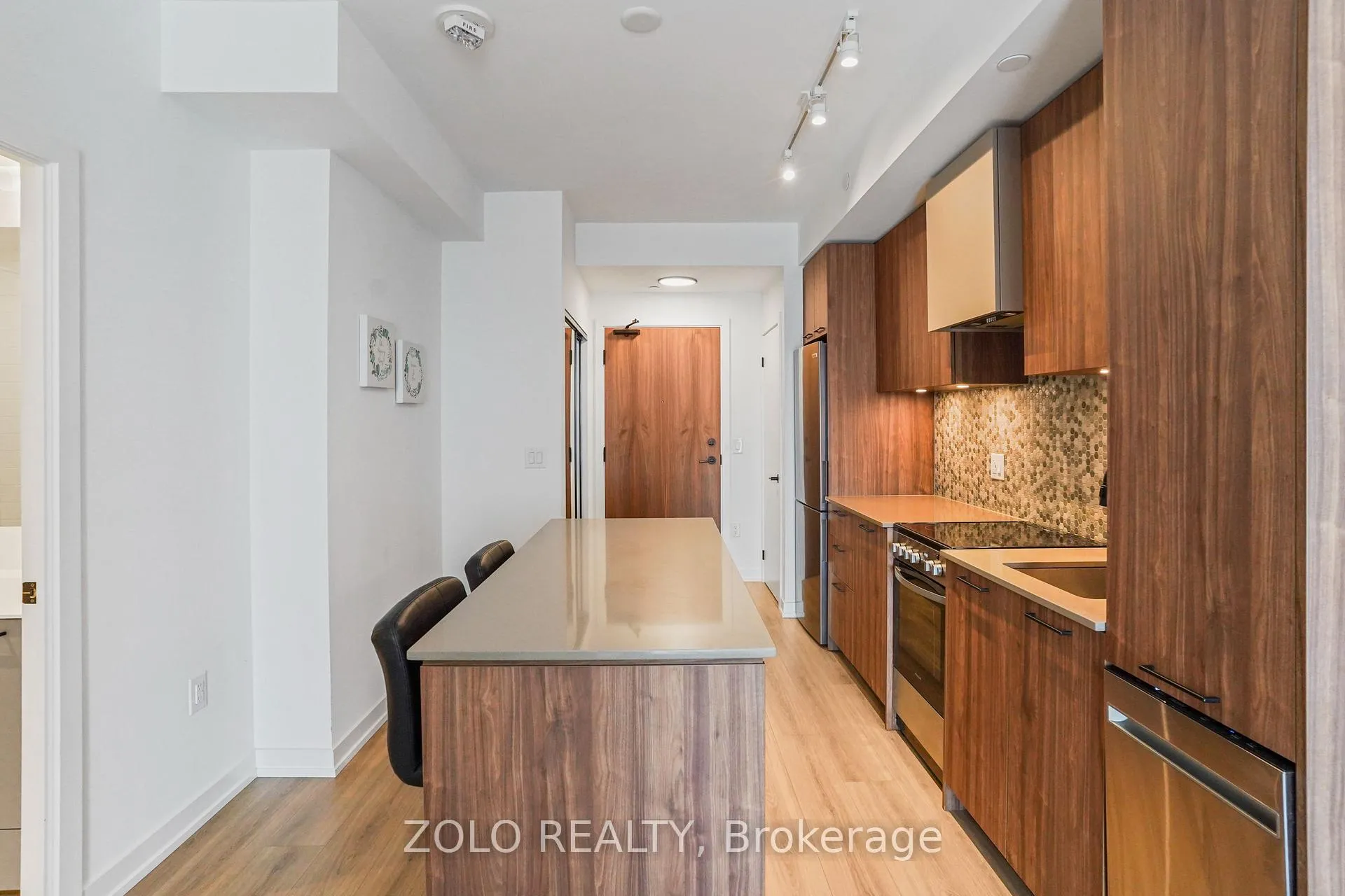 Photo 14 of Unit 512, 10 Lagerfeld Drive, Brampton, Northwest Brampton — HOMEH