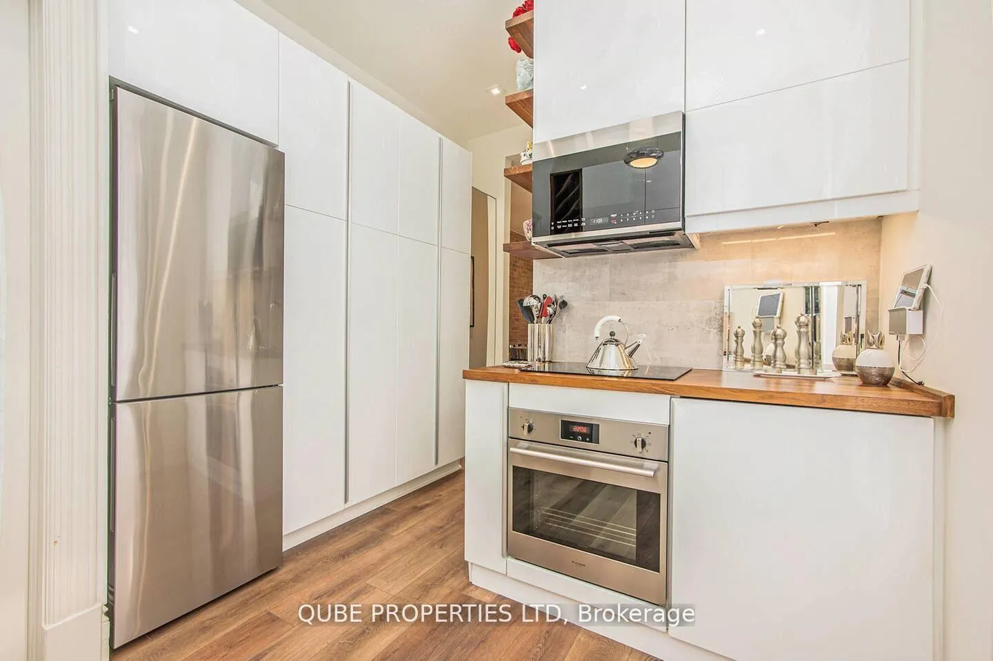 Photo 8 of Unit B, 116 Cartier Street, Ottawa, Ottawa Centre/Golden Triangle — HOMEH