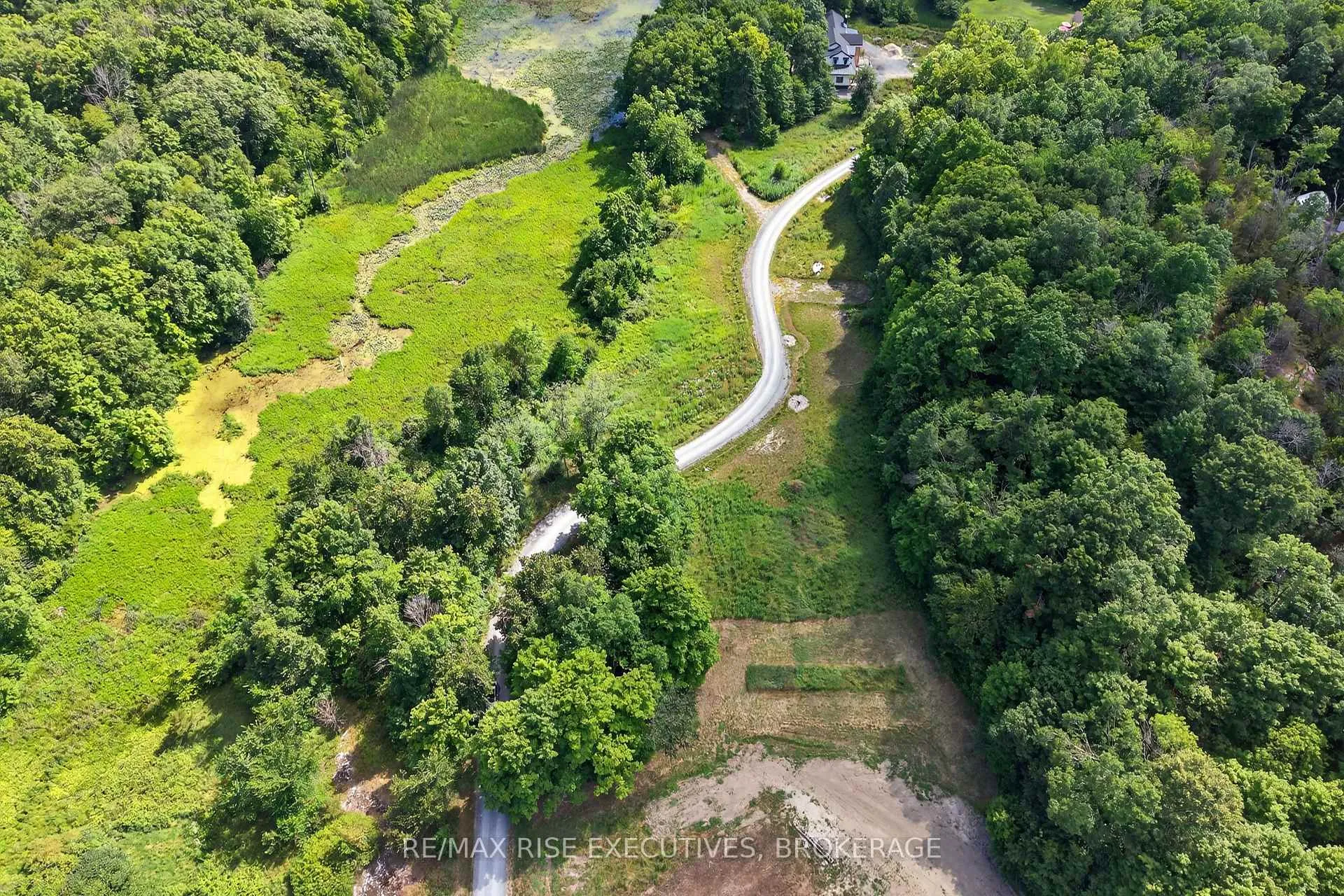 Photo 4 of 7 Cranberry Cove Lane, Frontenac, Frontenac South — HOMEH