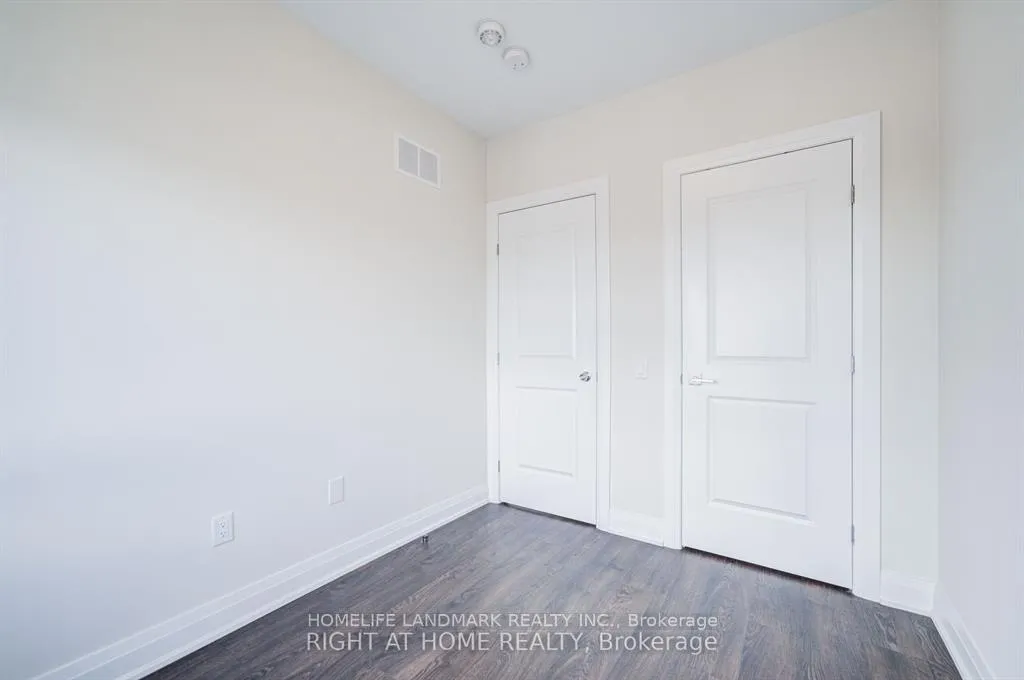 Photo 10 of Unit Unit 3C, 33 John Stocks Way, Markham, Thornhill — HOMEH