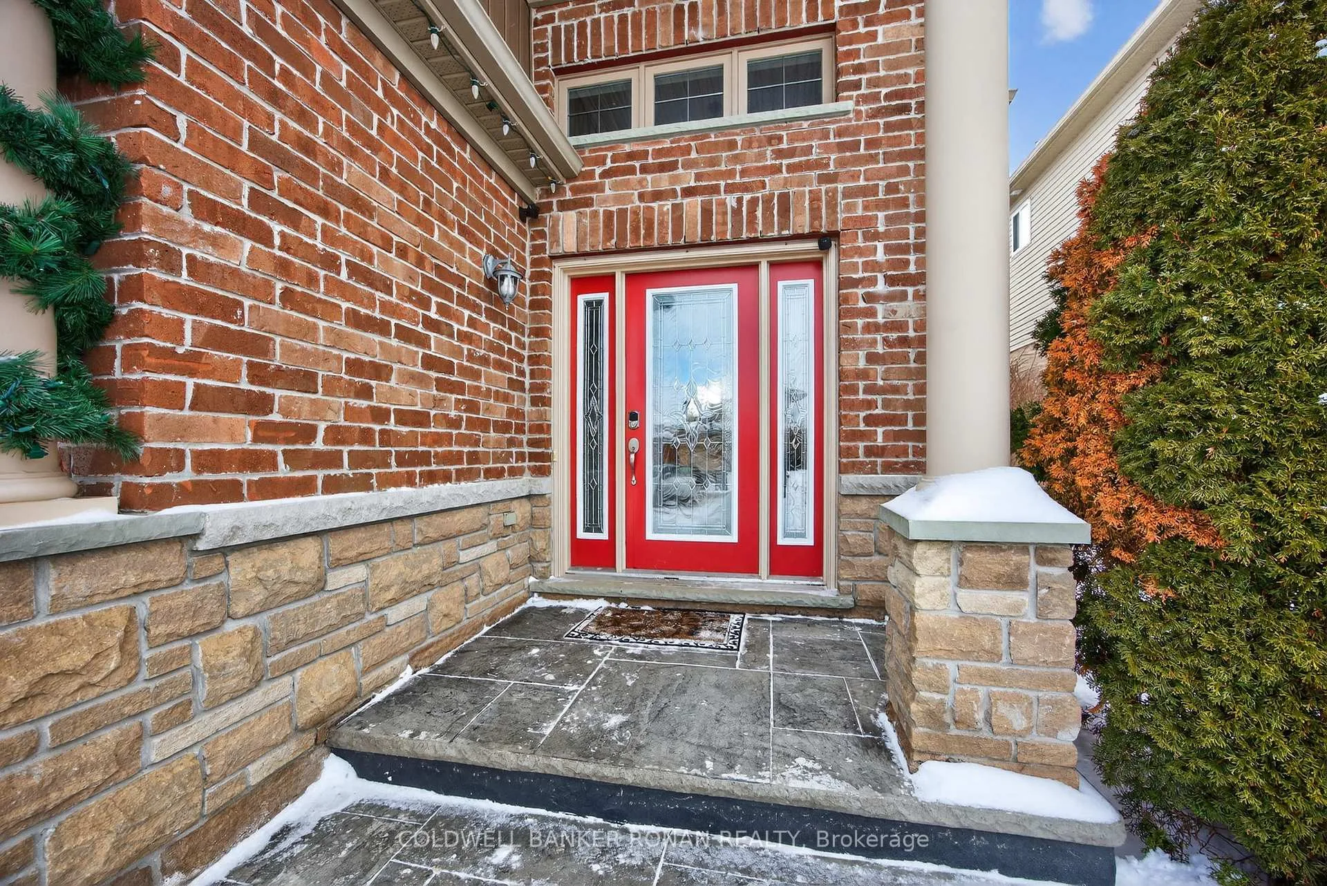 Photo 2 of 126 Gray Avenue, New Tecumseth, Alliston — HOMEH