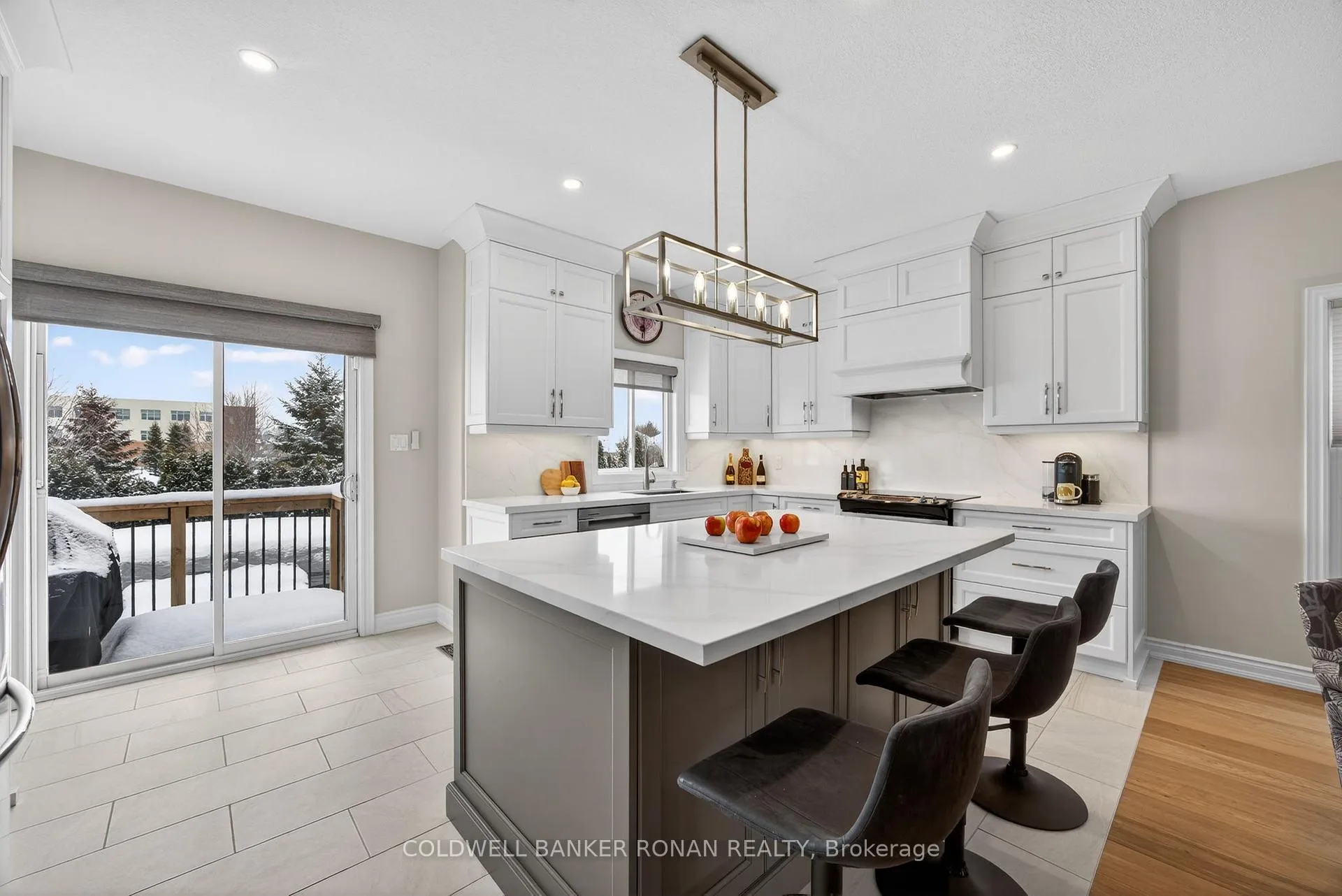 Photo 9 of 126 Gray Avenue, New Tecumseth, Alliston — HOMEH