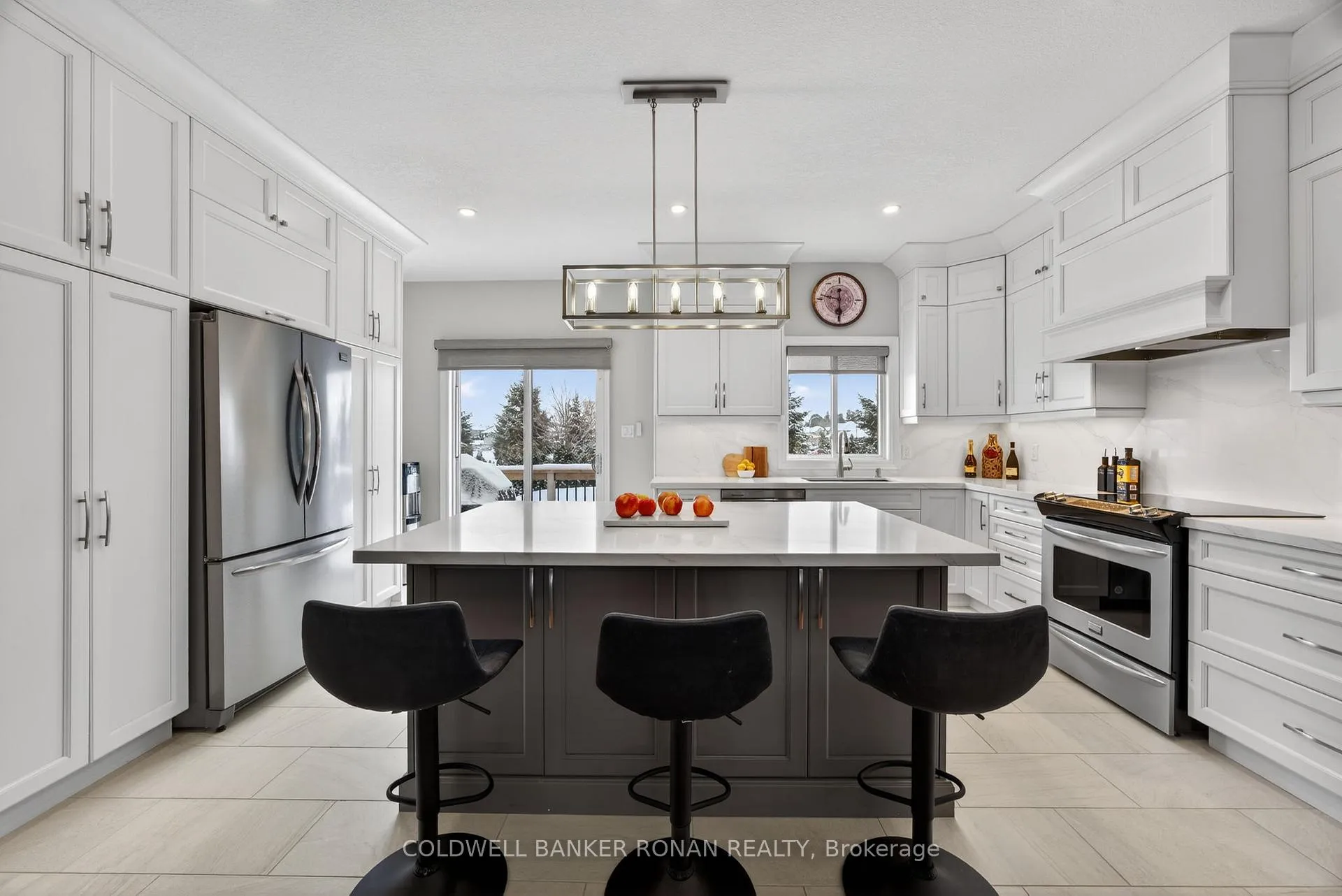 Photo 10 of 126 Gray Avenue, New Tecumseth, Alliston — HOMEH