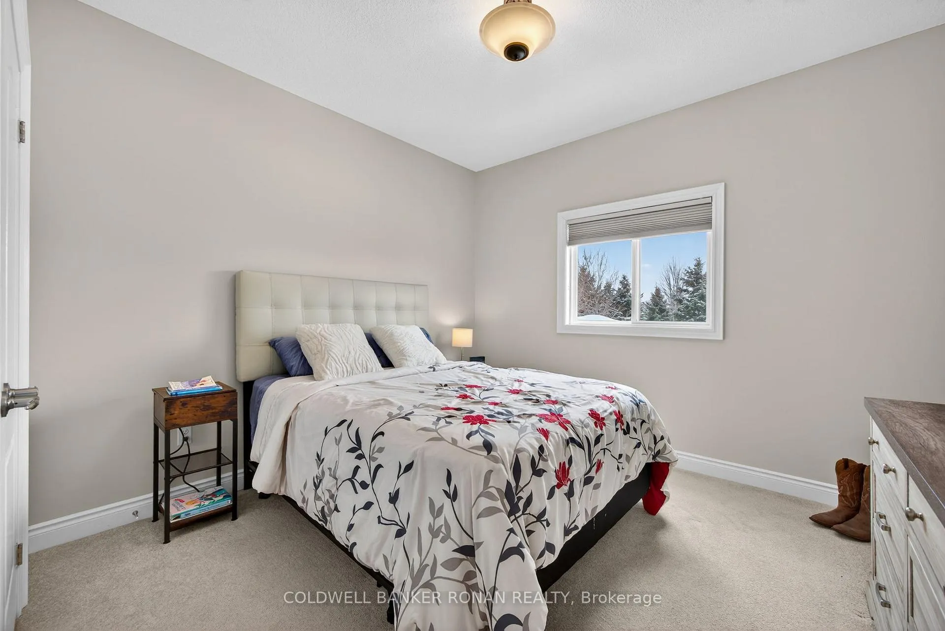 Photo 15 of 126 Gray Avenue, New Tecumseth, Alliston — HOMEH