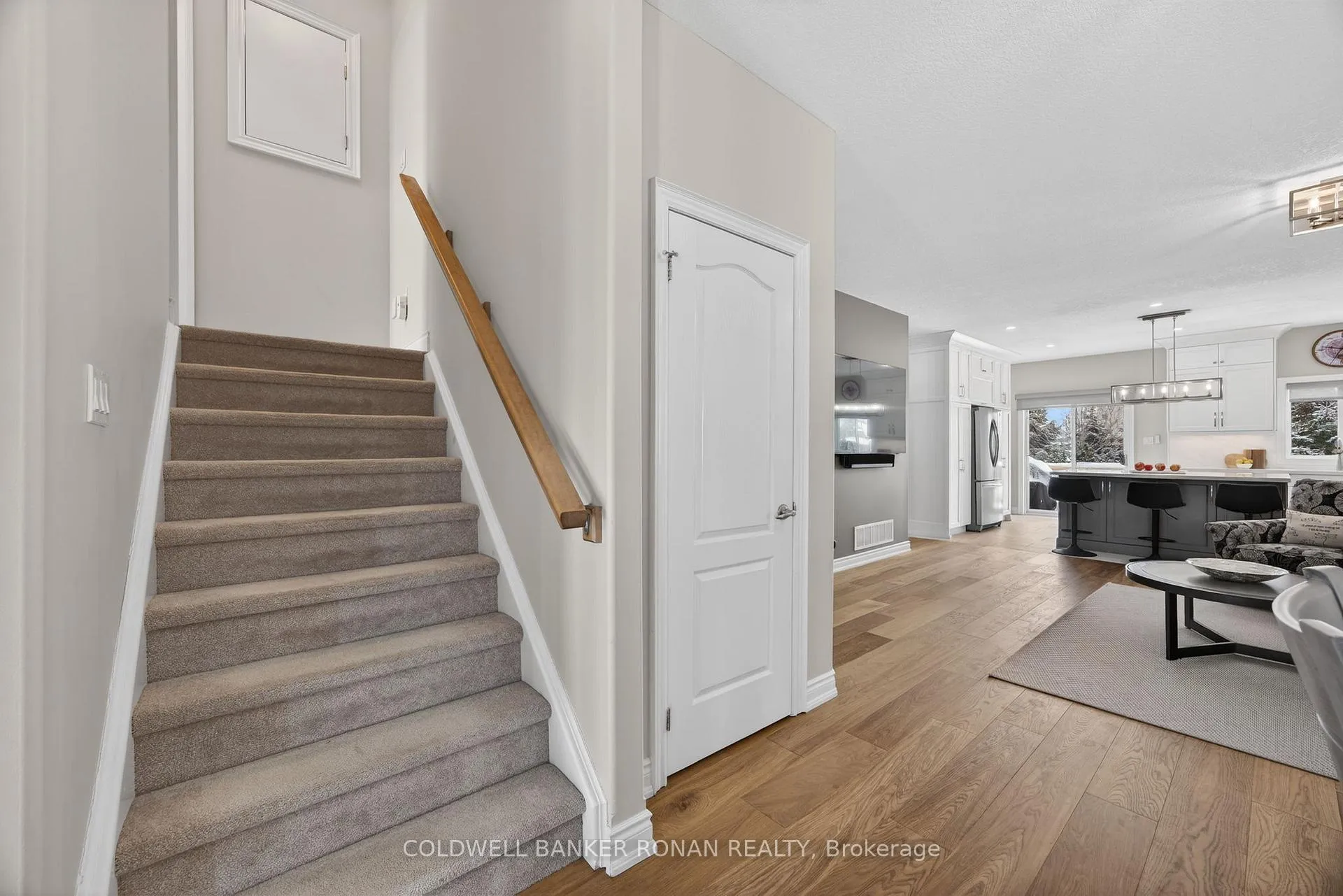 Photo 23 of 126 Gray Avenue, New Tecumseth, Alliston — HOMEH