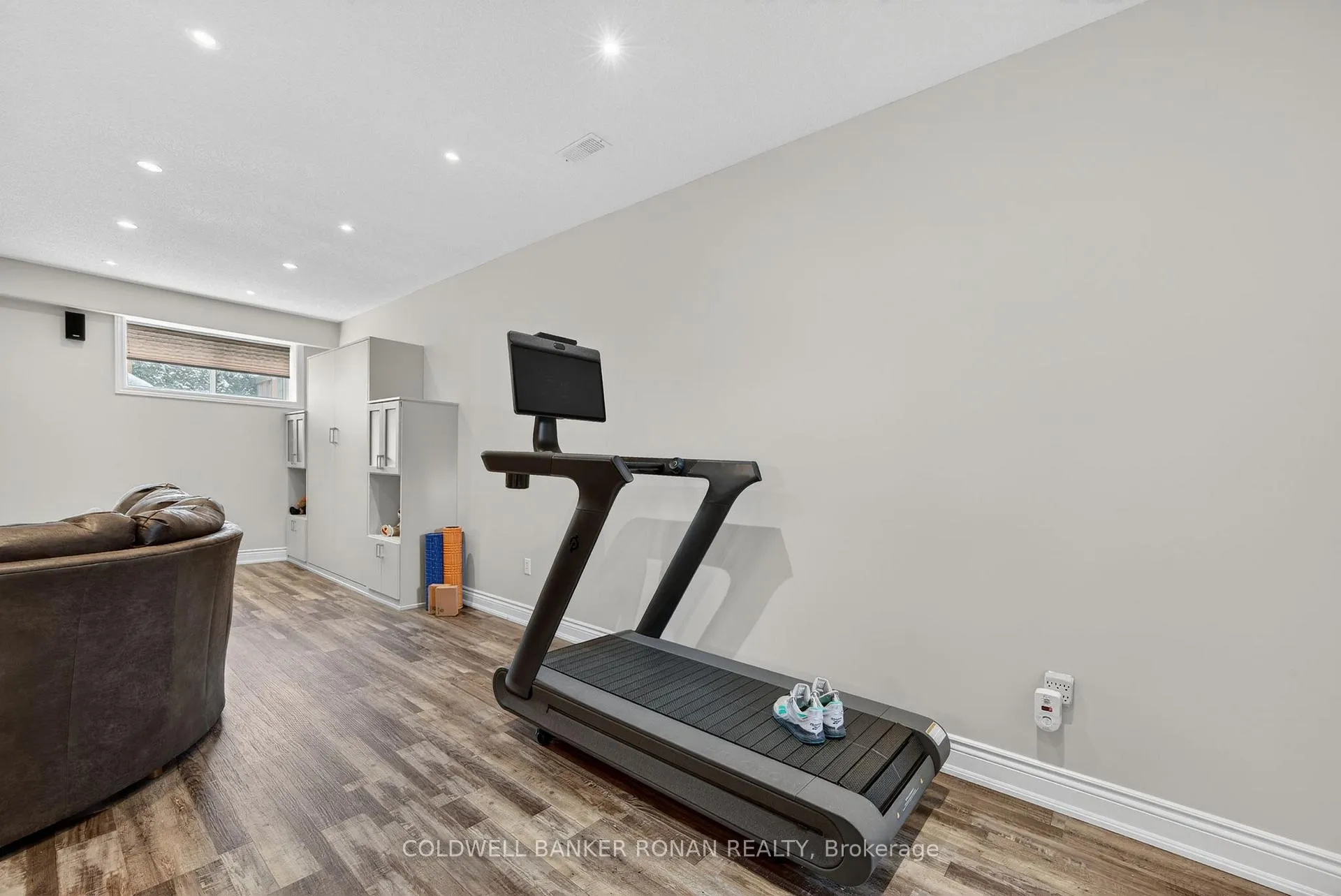 Photo 33 of 126 Gray Avenue, New Tecumseth, Alliston — HOMEH