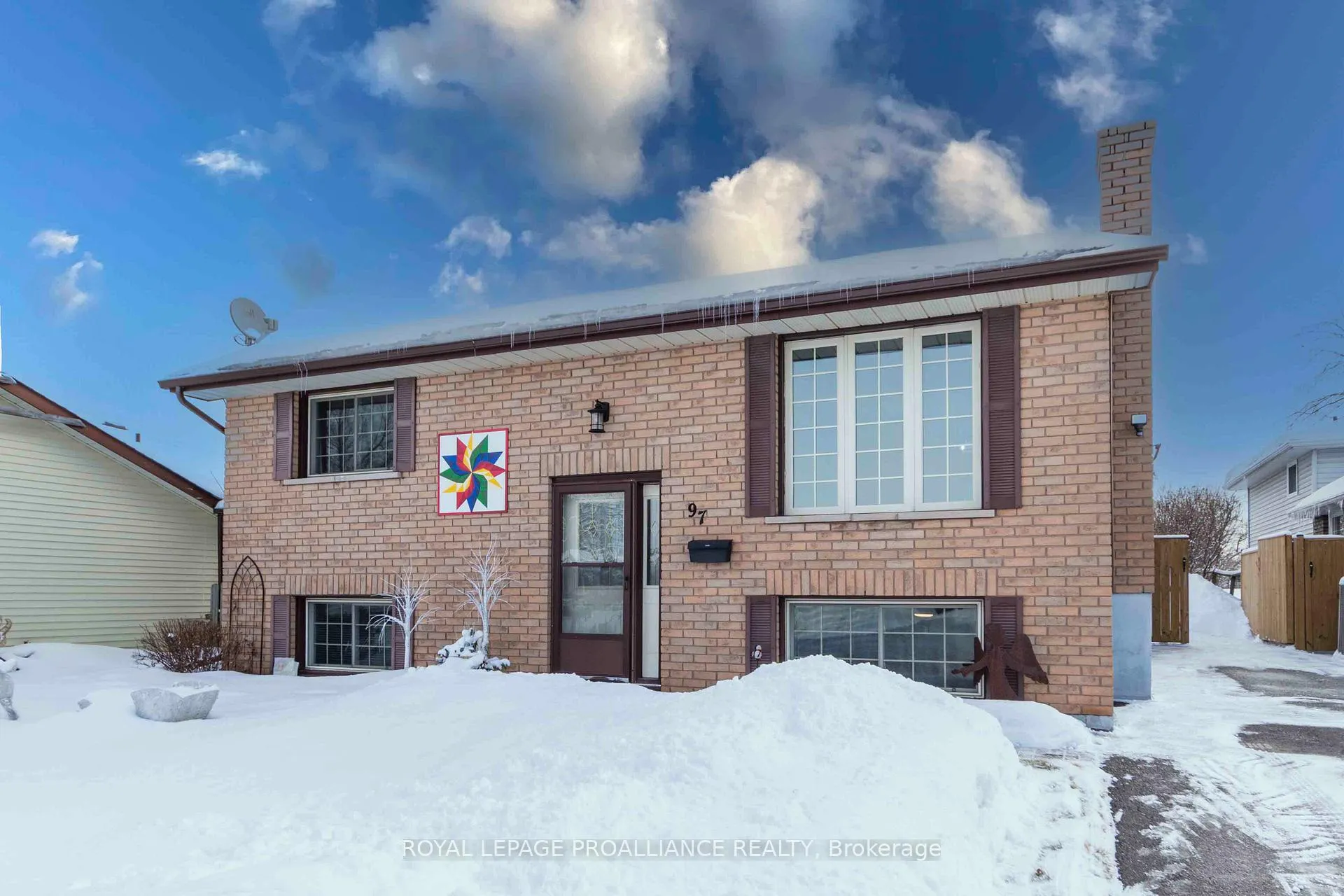 Photo 1 of 97 Prospect Hill, Quinte West, Trenton Ward — HOMEH