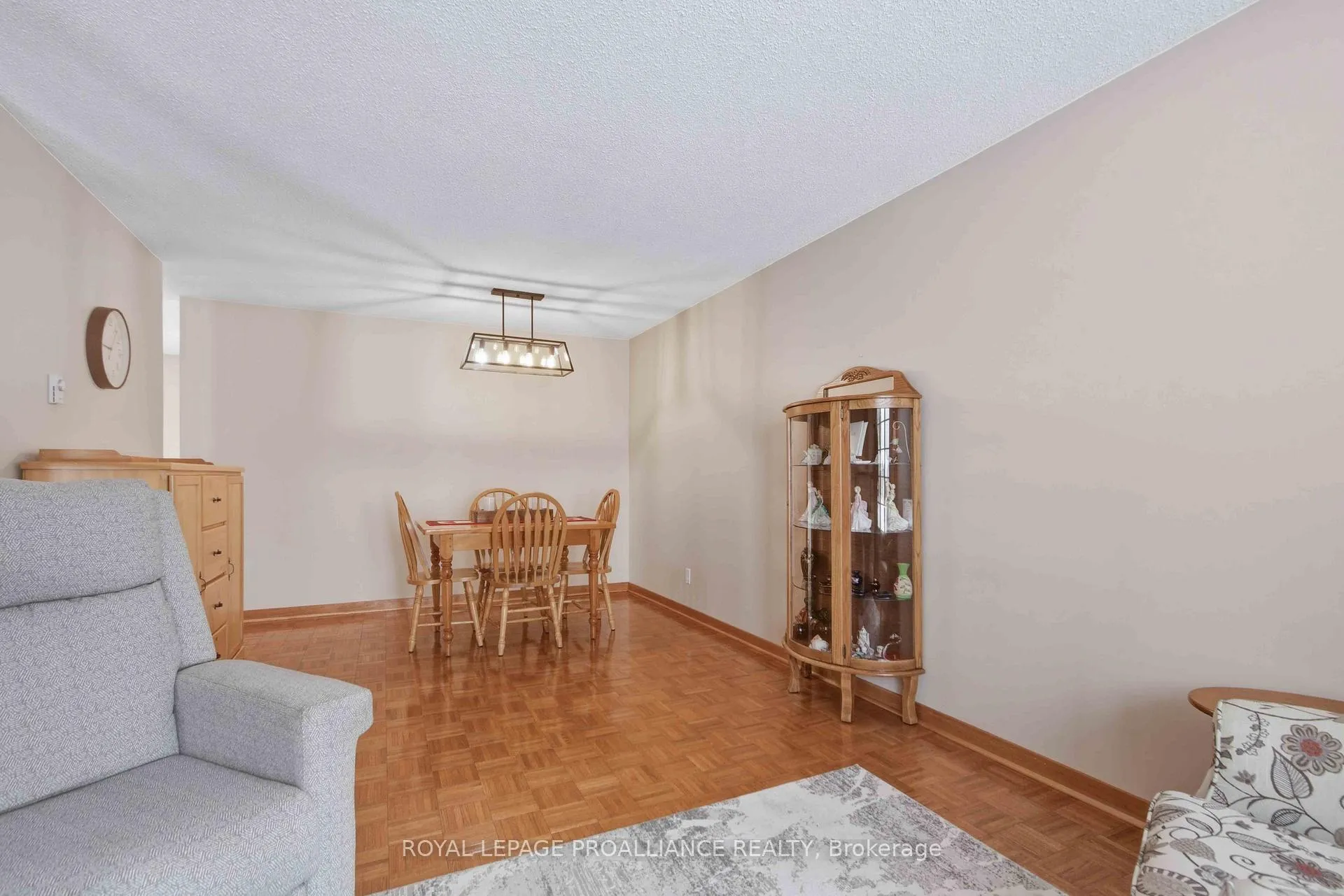 Photo 7 of 97 Prospect Hill, Quinte West, Trenton Ward — HOMEH