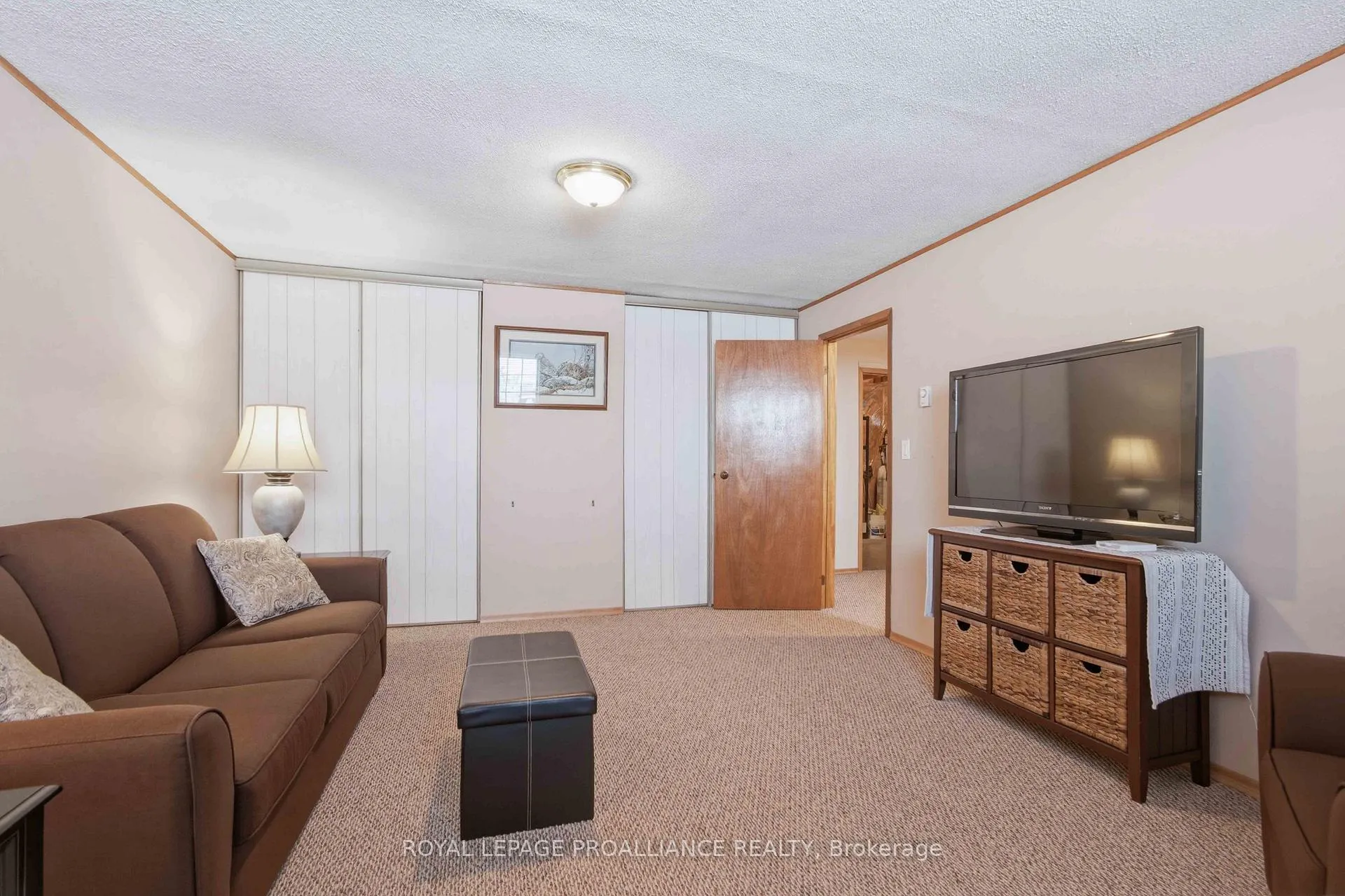 Photo 21 of 97 Prospect Hill, Quinte West, Trenton Ward — HOMEH