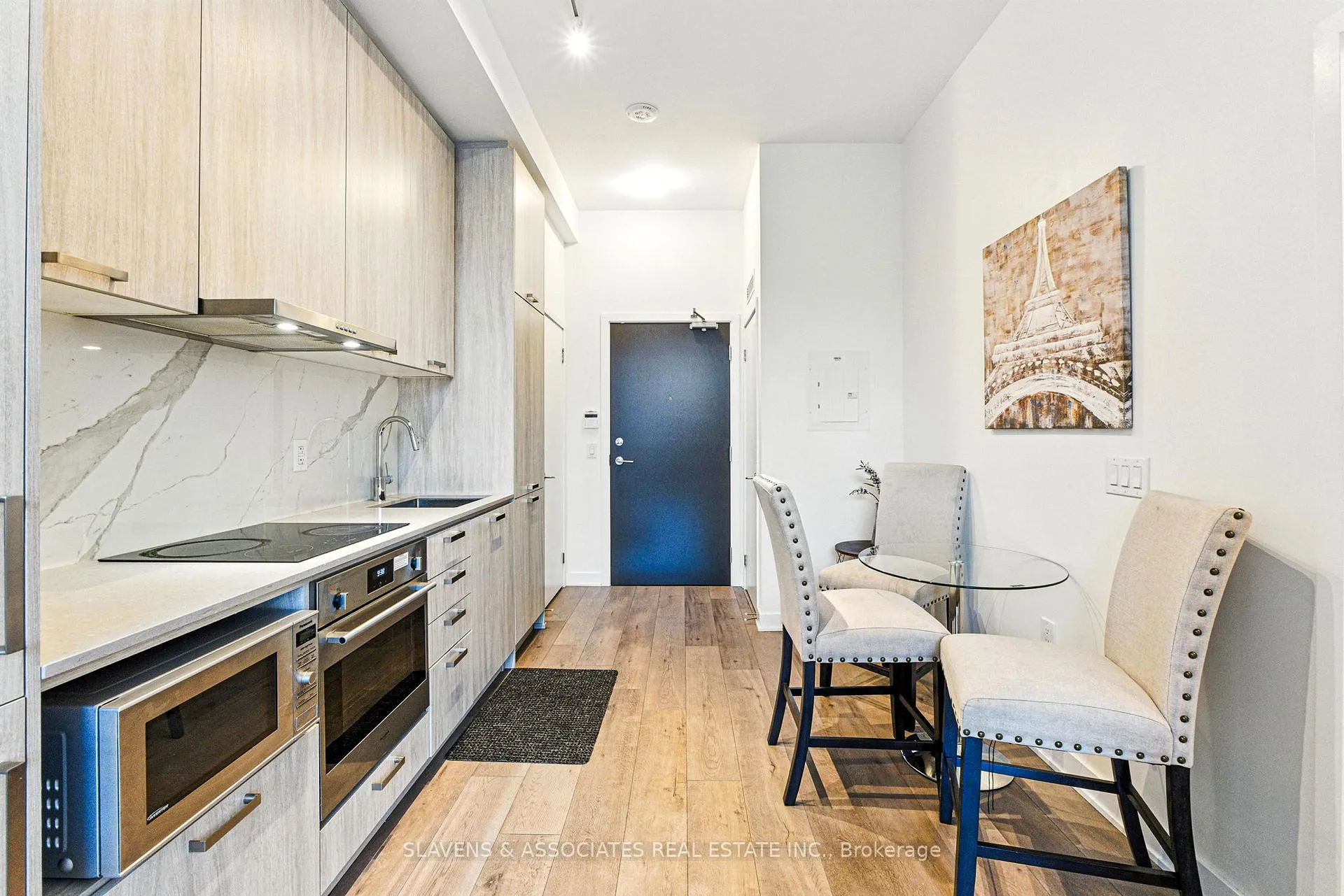 Photo 8 of Unit 201, 60 Honeycrisp Crescent, Vaughan, Vaughan Corporate Centre — HOMEH
