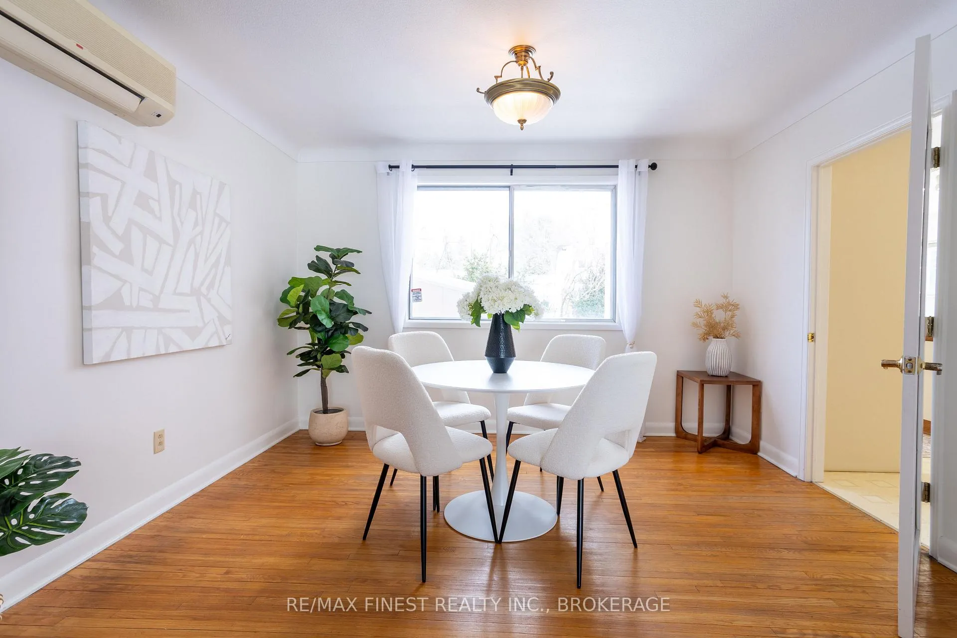 Photo 9 of 38 Lakeland Point Drive, Kingston, City Southwest — HOMEH