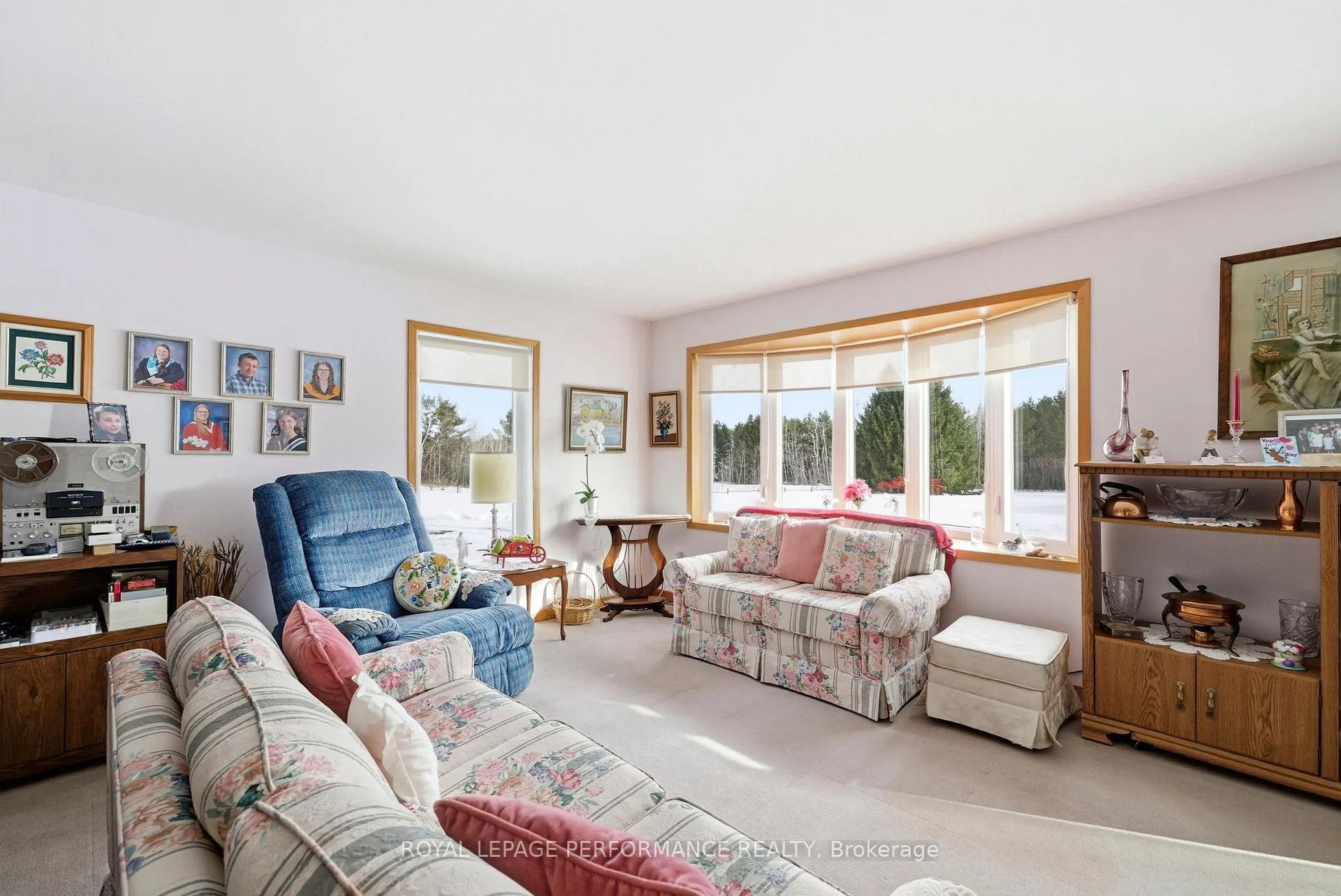 Photo 4 of 20276 Maple Road, South Glengarry, South Glengarry (Charlottenburgh) Twp — HOMEH