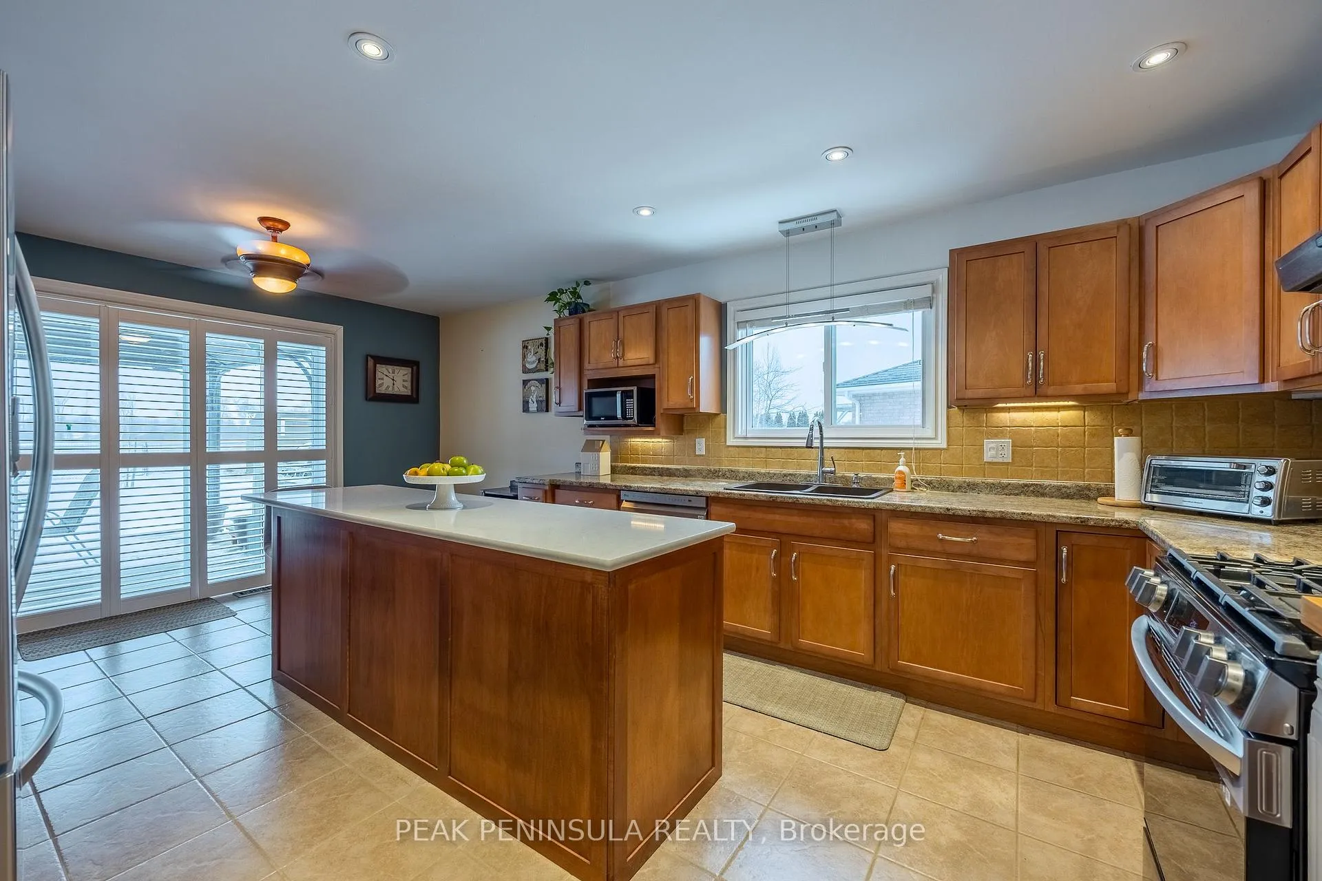 Photo 10 of 52 Backus Drive, Norfolk, Port Rowan — HOMEH