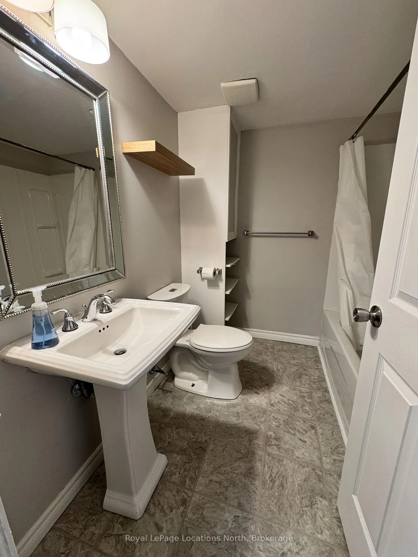 Photo 4 of 60 Gibbard Crescent, Collingwood — HOMEH