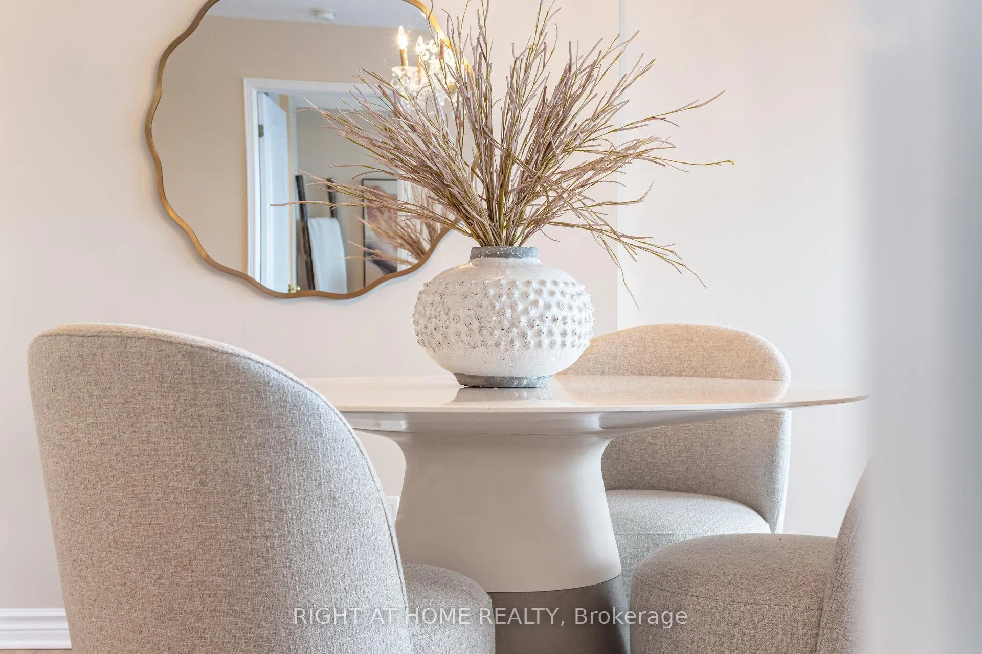 Photo 7 of Unit 514, 1276 Maple Crossing Boulevard, Burlington, Brant — HOMEH