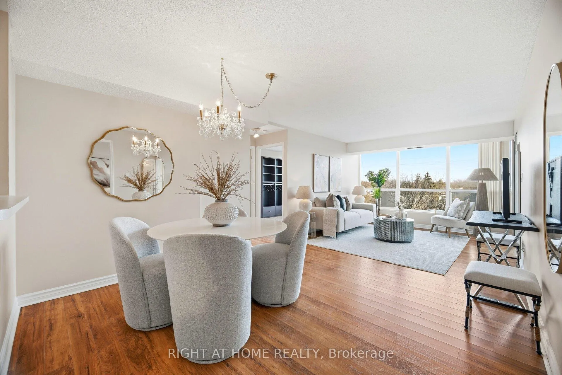 Photo 10 of Unit 514, 1276 Maple Crossing Boulevard, Burlington, Brant — HOMEH