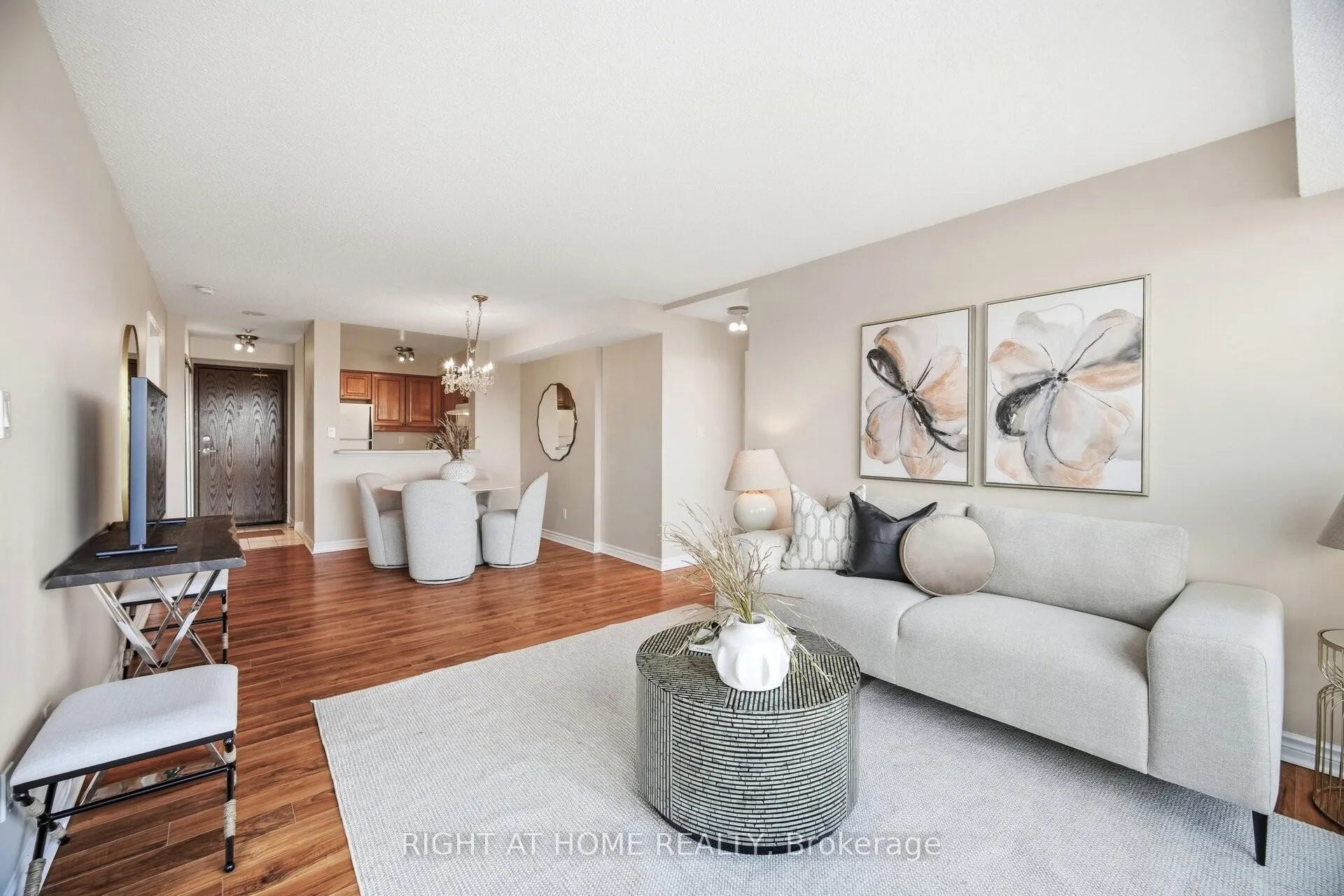 Photo 12 of Unit 514, 1276 Maple Crossing Boulevard, Burlington, Brant — HOMEH
