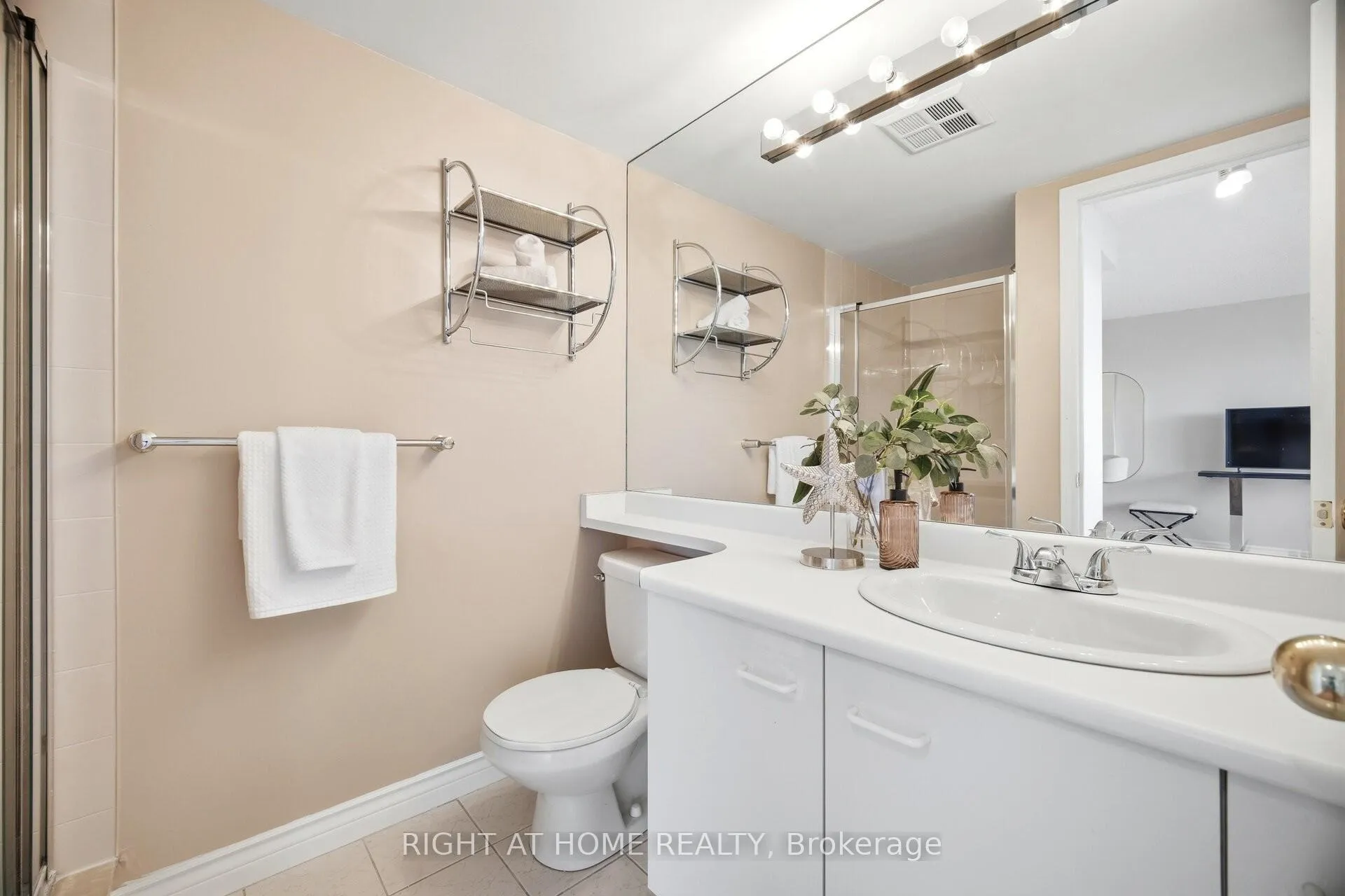 Photo 22 of Unit 514, 1276 Maple Crossing Boulevard, Burlington, Brant — HOMEH