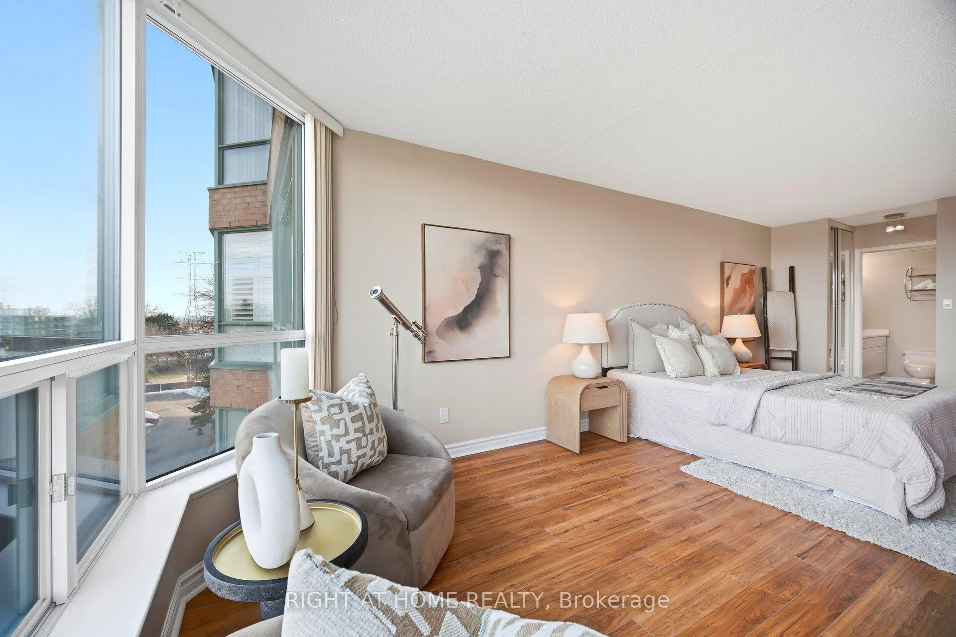 Photo 26 of Unit 514, 1276 Maple Crossing Boulevard, Burlington, Brant — HOMEH
