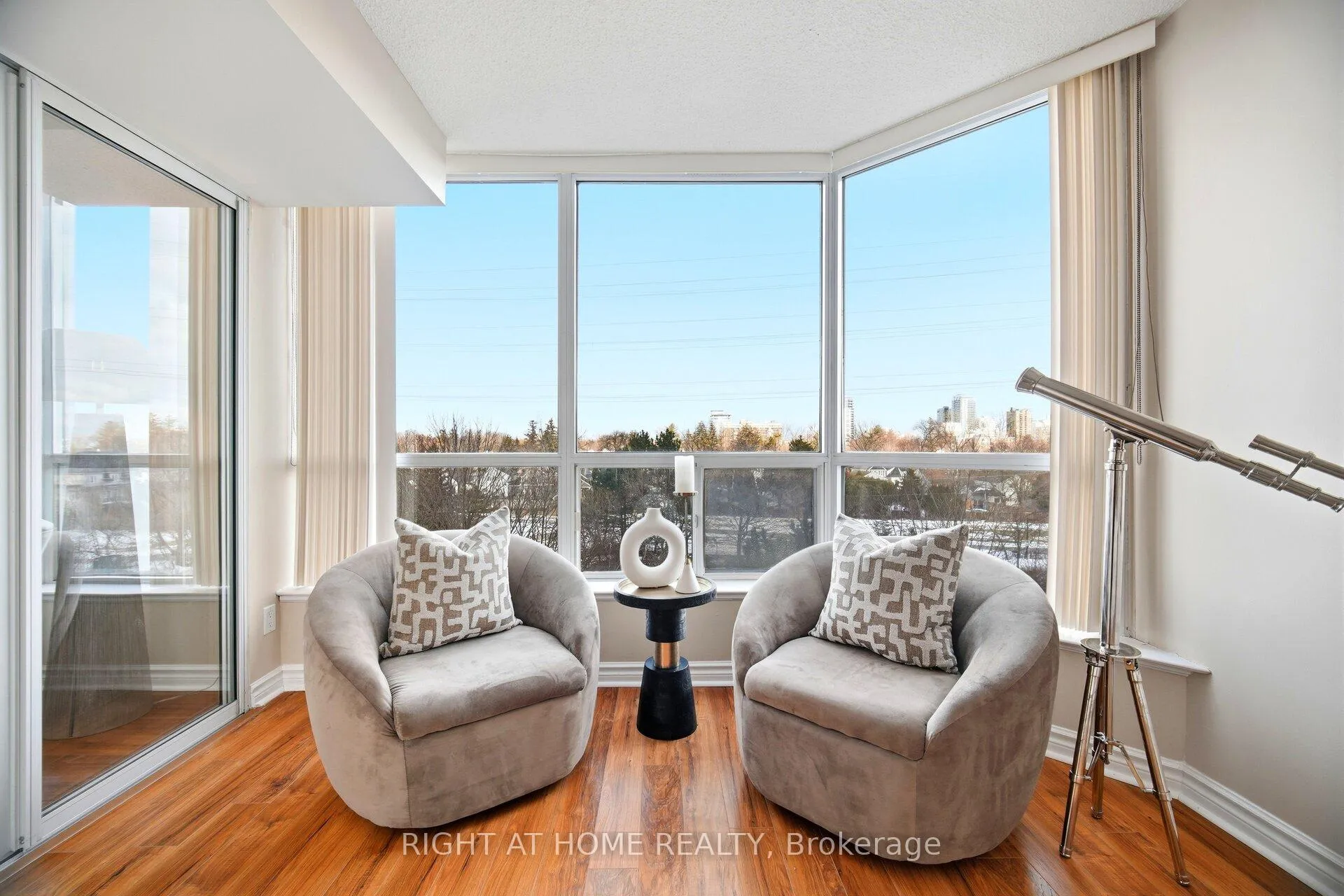 Photo 30 of Unit 514, 1276 Maple Crossing Boulevard, Burlington, Brant — HOMEH