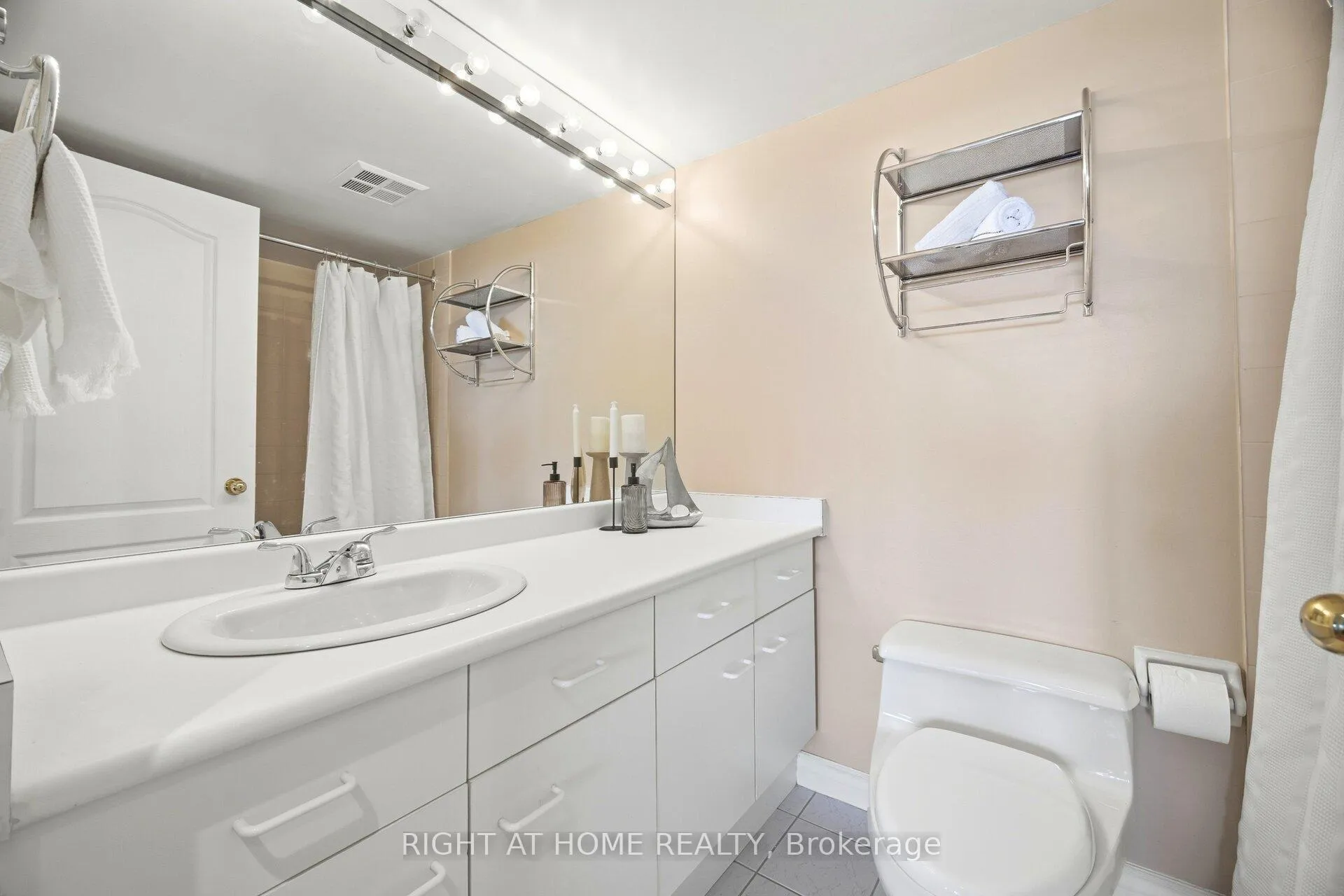 Photo 37 of Unit 514, 1276 Maple Crossing Boulevard, Burlington, Brant — HOMEH