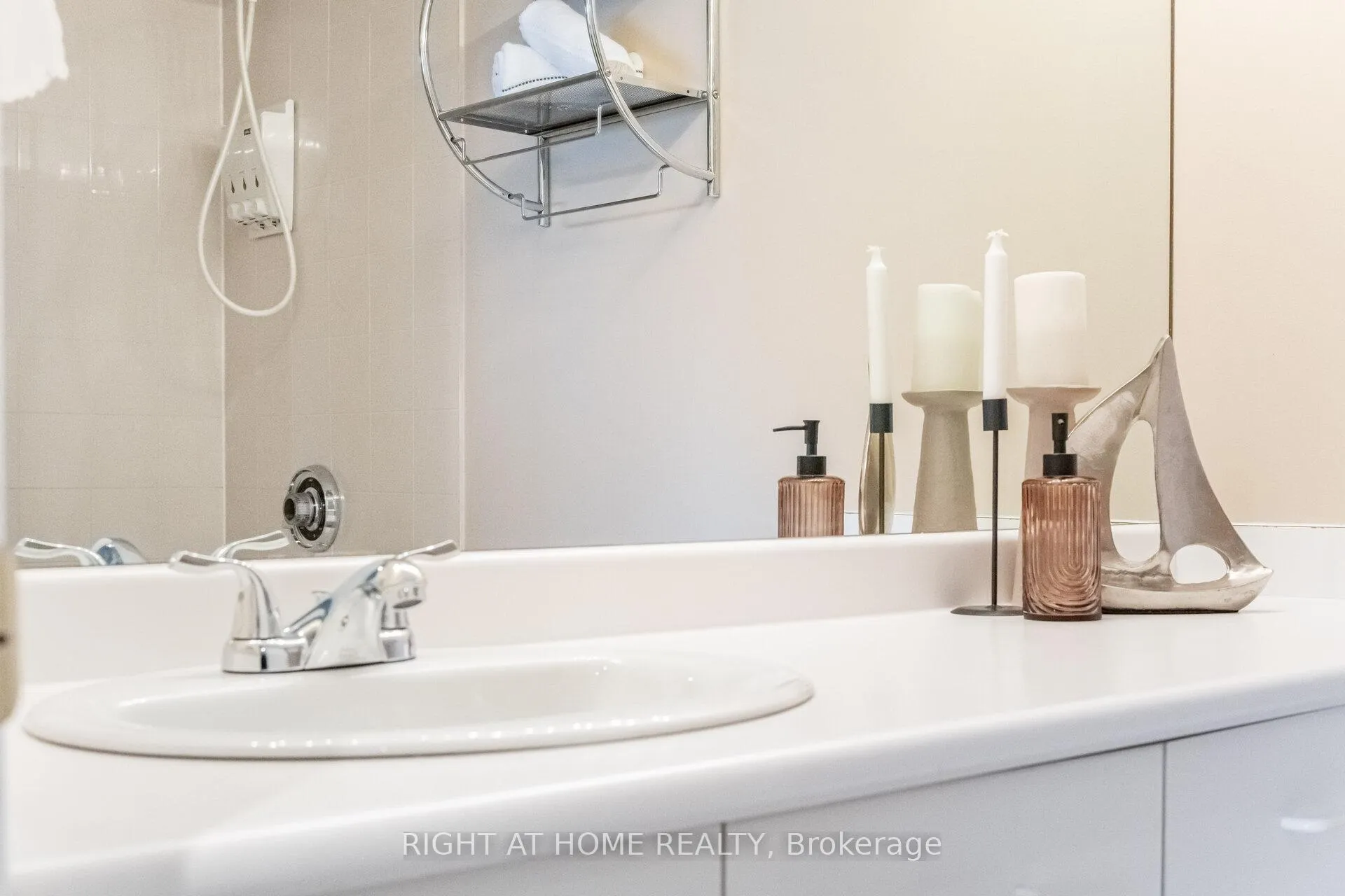 Photo 38 of Unit 514, 1276 Maple Crossing Boulevard, Burlington, Brant — HOMEH