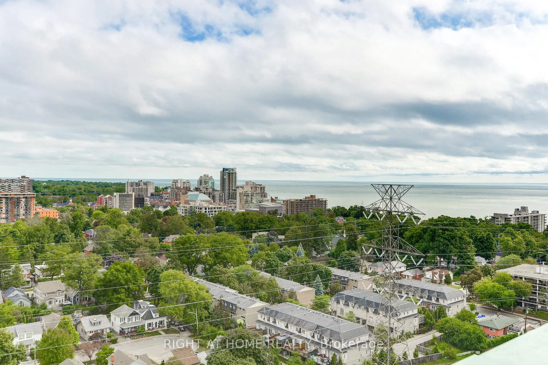Photo 45 of Unit 514, 1276 Maple Crossing Boulevard, Burlington, Brant — HOMEH