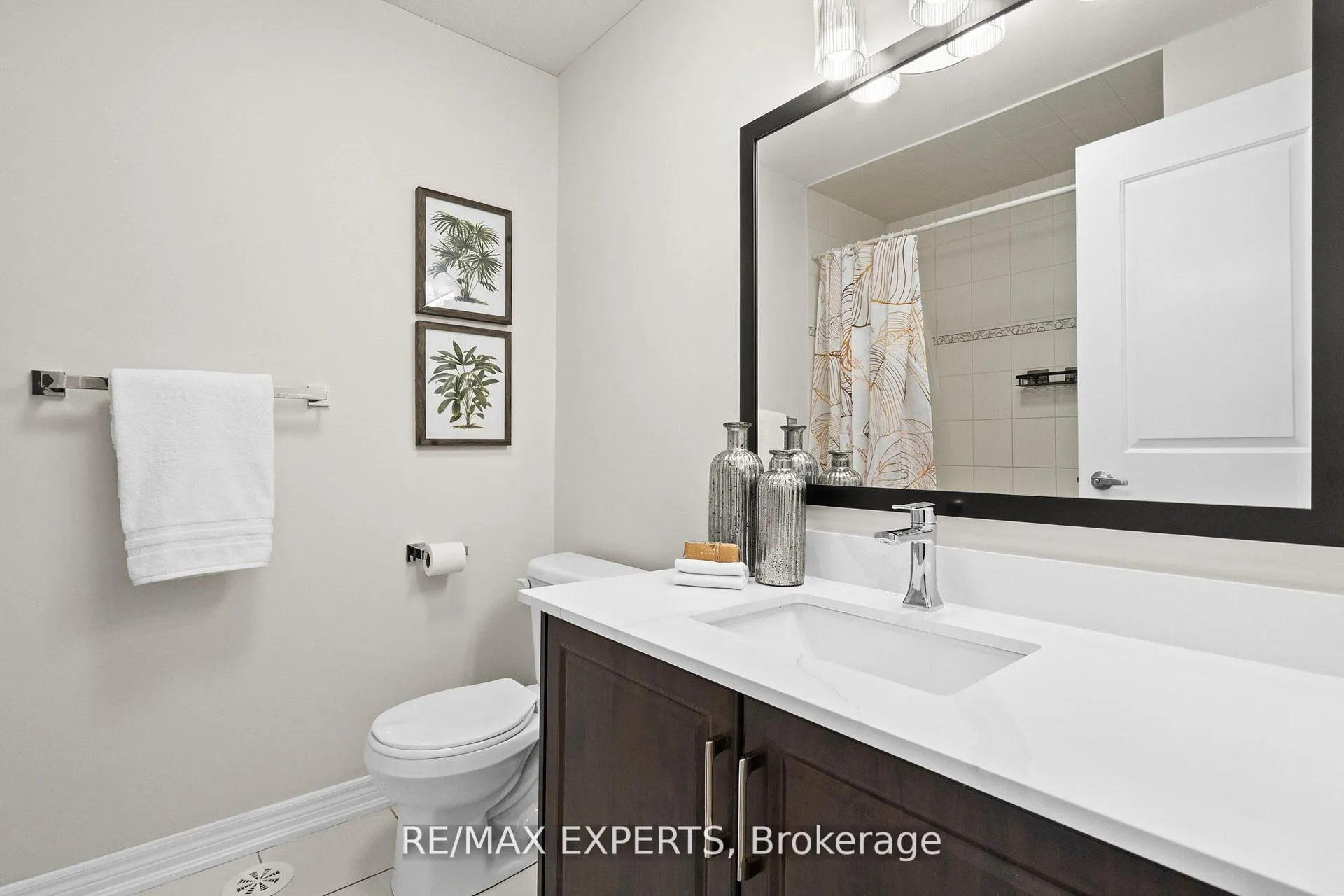 Photo 20 of Unit 16, 125 Kayla Crescent, Vaughan, Maple — HOMEH