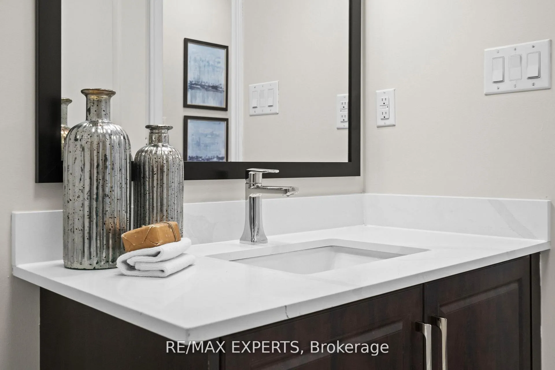 Photo 22 of Unit 16, 125 Kayla Crescent, Vaughan, Maple — HOMEH