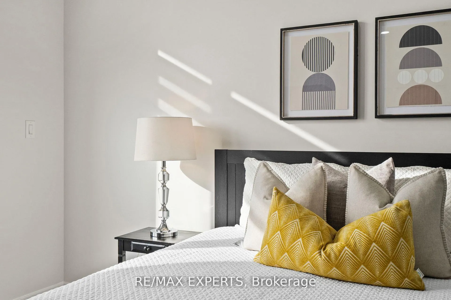 Photo 26 of Unit 16, 125 Kayla Crescent, Vaughan, Maple — HOMEH