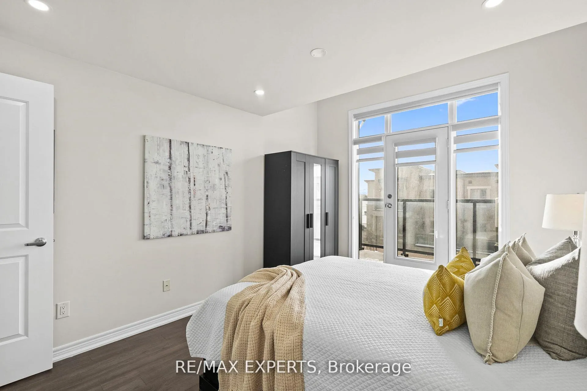 Photo 27 of Unit 16, 125 Kayla Crescent, Vaughan, Maple — HOMEH