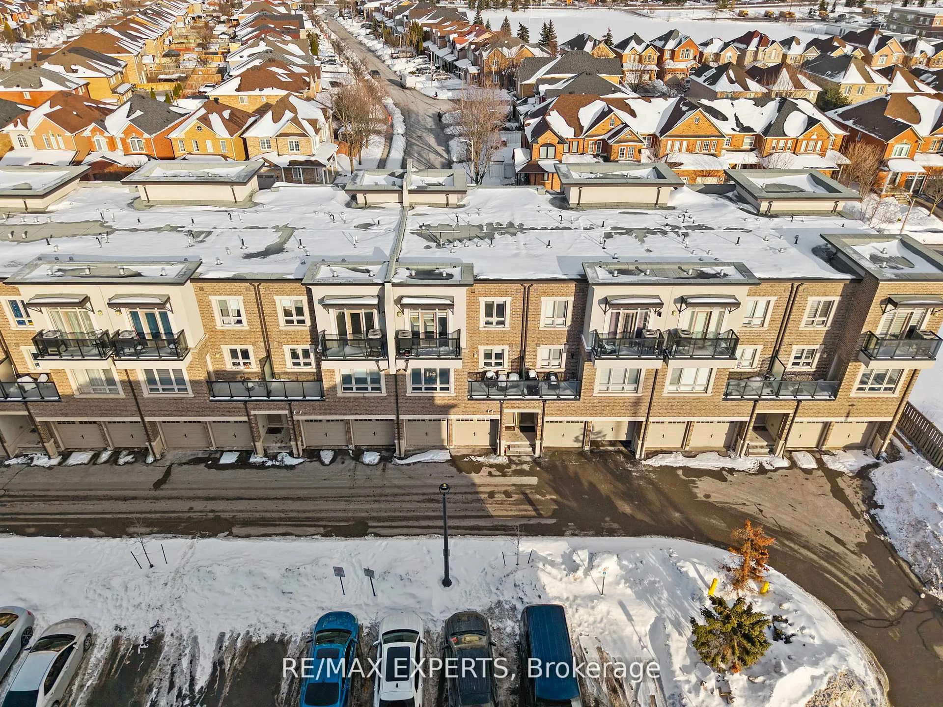 Photo 35 of Unit 16, 125 Kayla Crescent, Vaughan, Maple — HOMEH