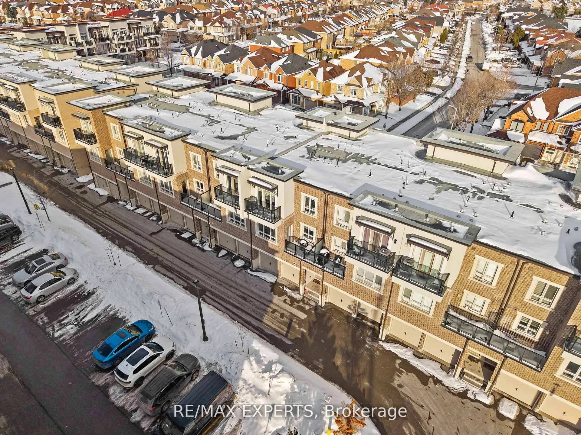 Photo 36 of Unit 16, 125 Kayla Crescent, Vaughan, Maple — HOMEH