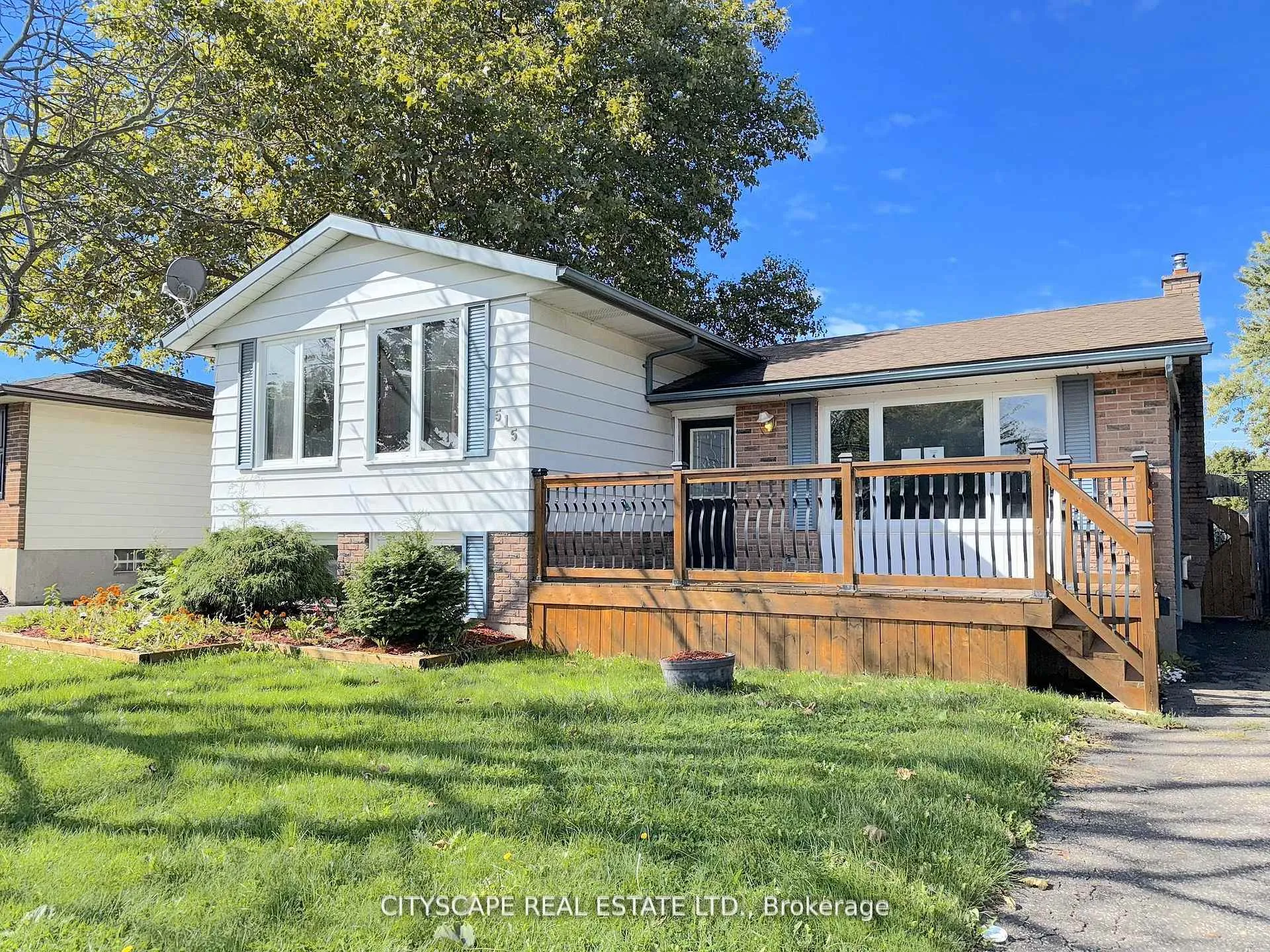 Photo 1 of 515 Grantham Avenue, St. Catharines, Vine/Linwell — HOMEH
