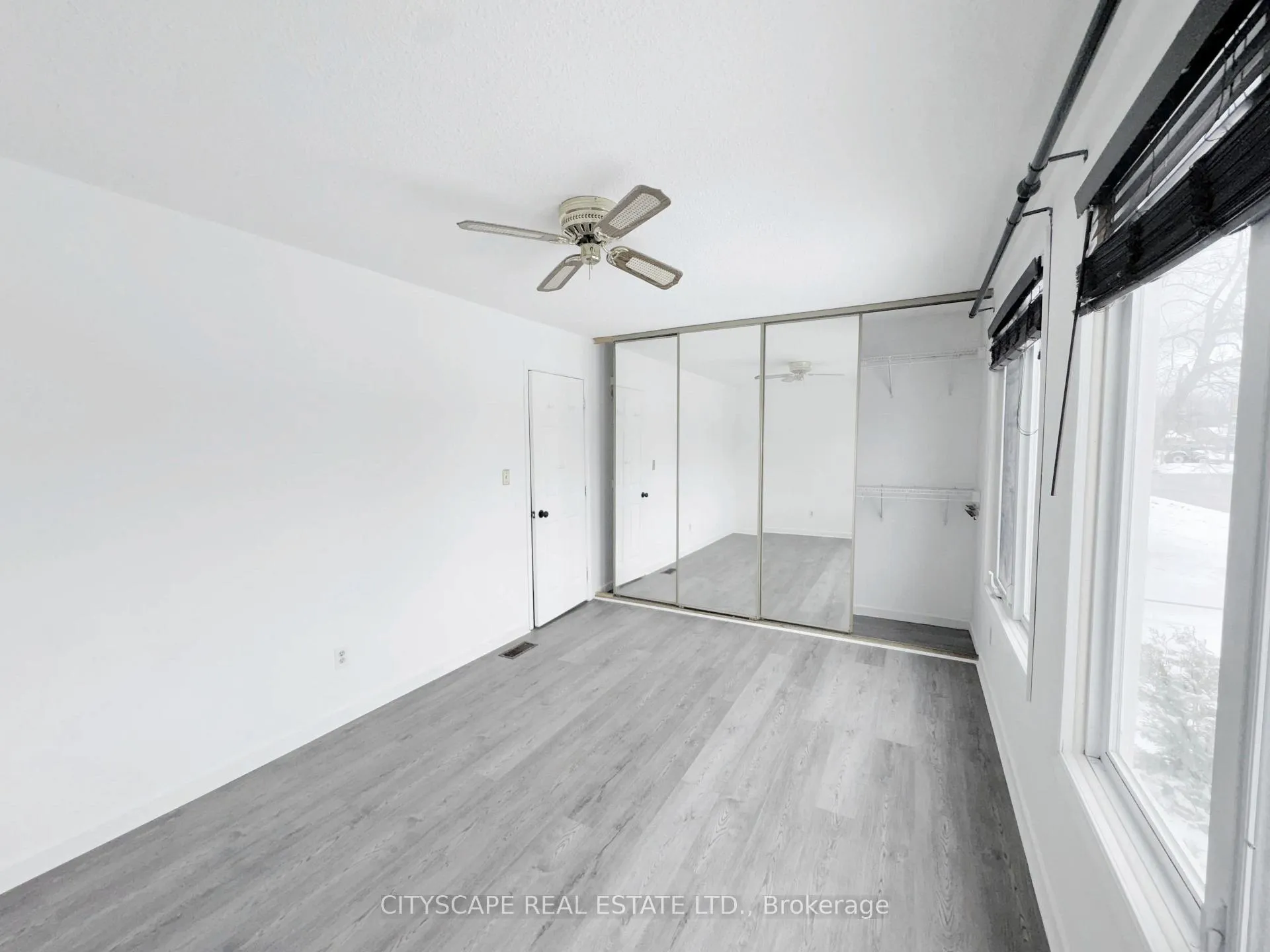 Photo 17 of 515 Grantham Avenue, St. Catharines, Vine/Linwell — HOMEH