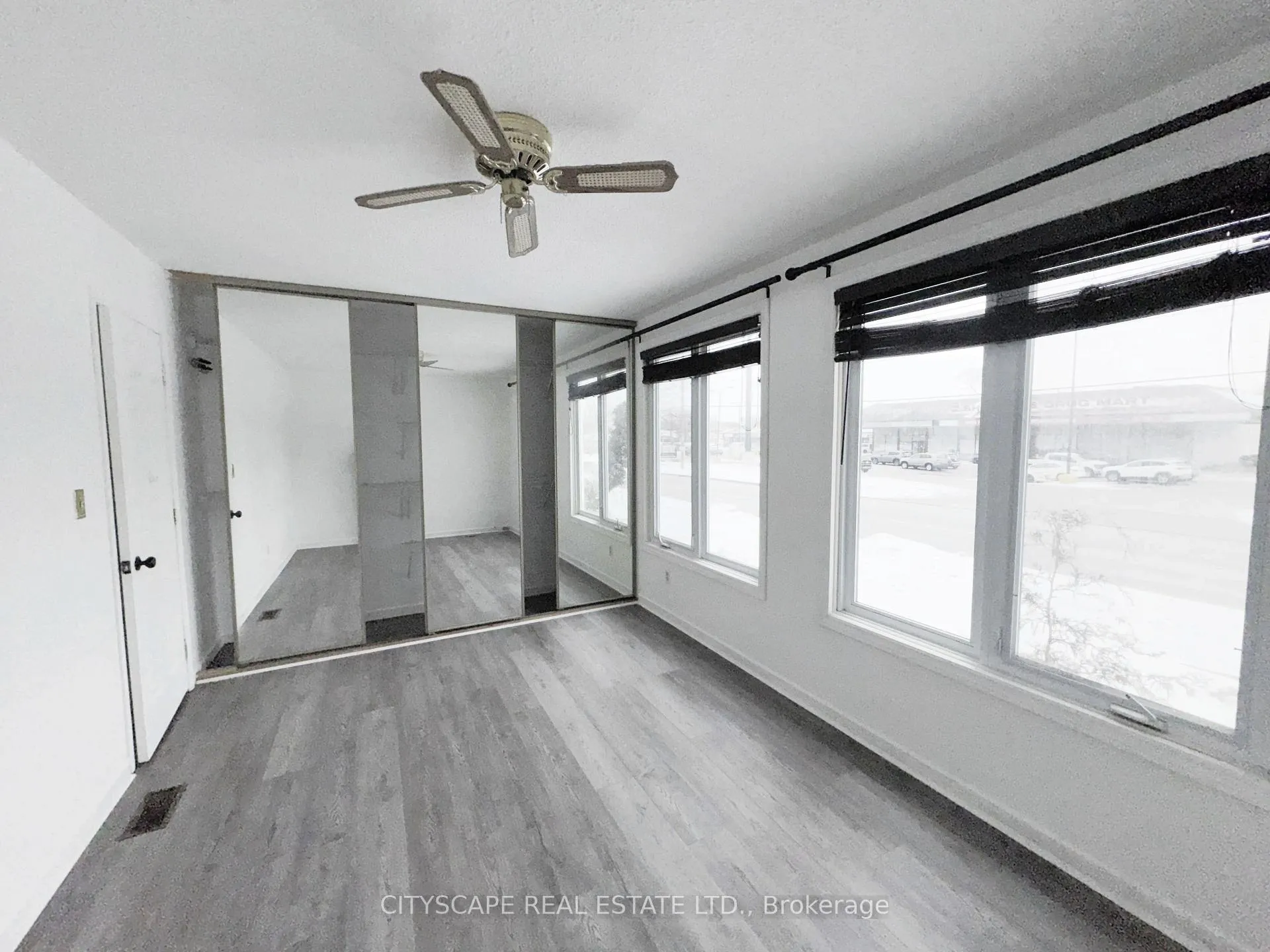 Photo 18 of 515 Grantham Avenue, St. Catharines, Vine/Linwell — HOMEH
