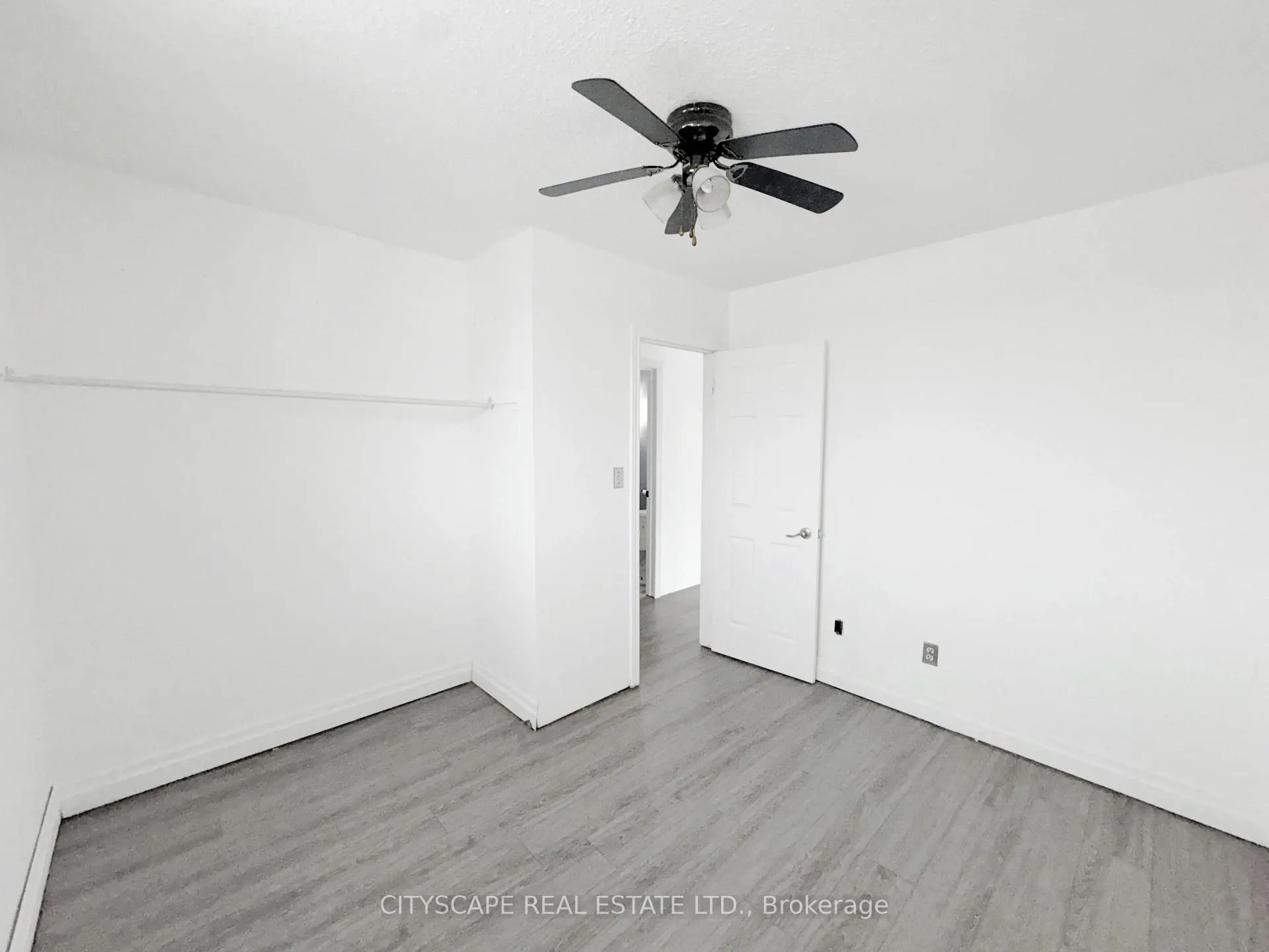 Photo 21 of 515 Grantham Avenue, St. Catharines, Vine/Linwell — HOMEH