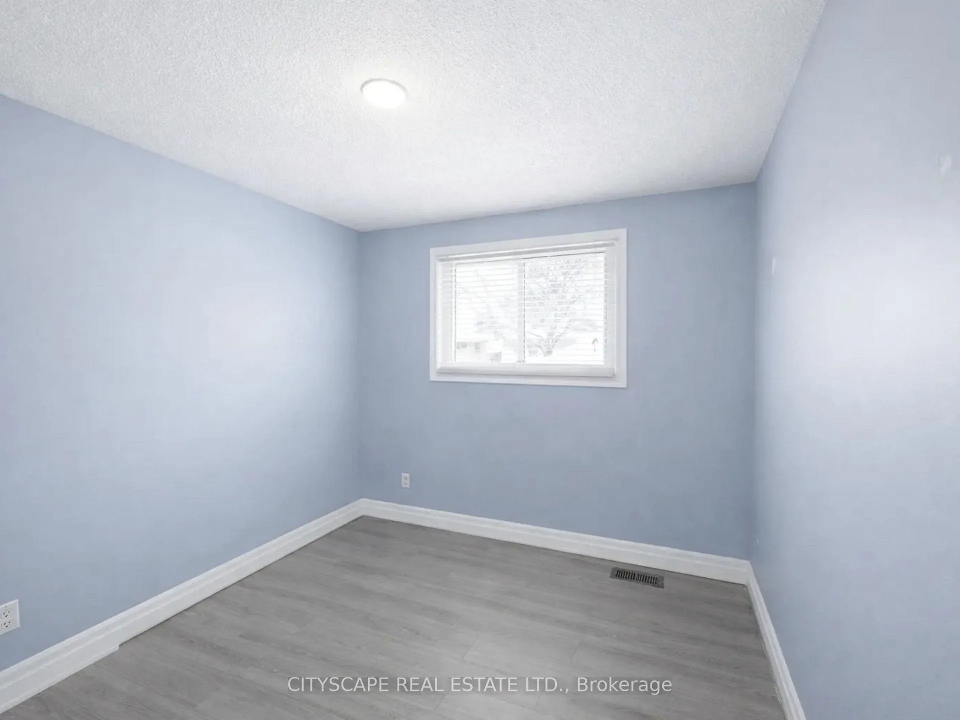Photo 22 of 515 Grantham Avenue, St. Catharines, Vine/Linwell — HOMEH