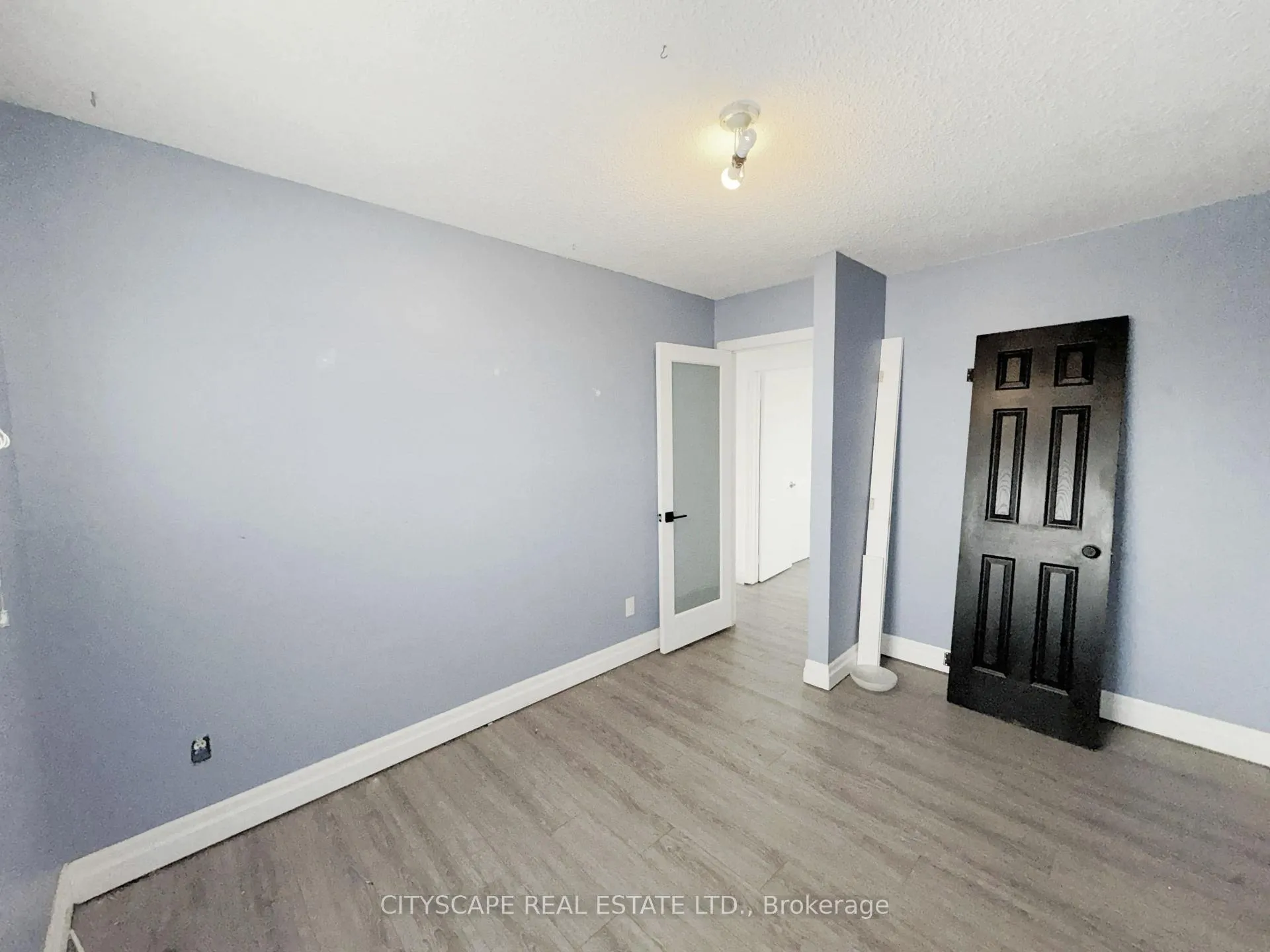 Photo 23 of 515 Grantham Avenue, St. Catharines, Vine/Linwell — HOMEH