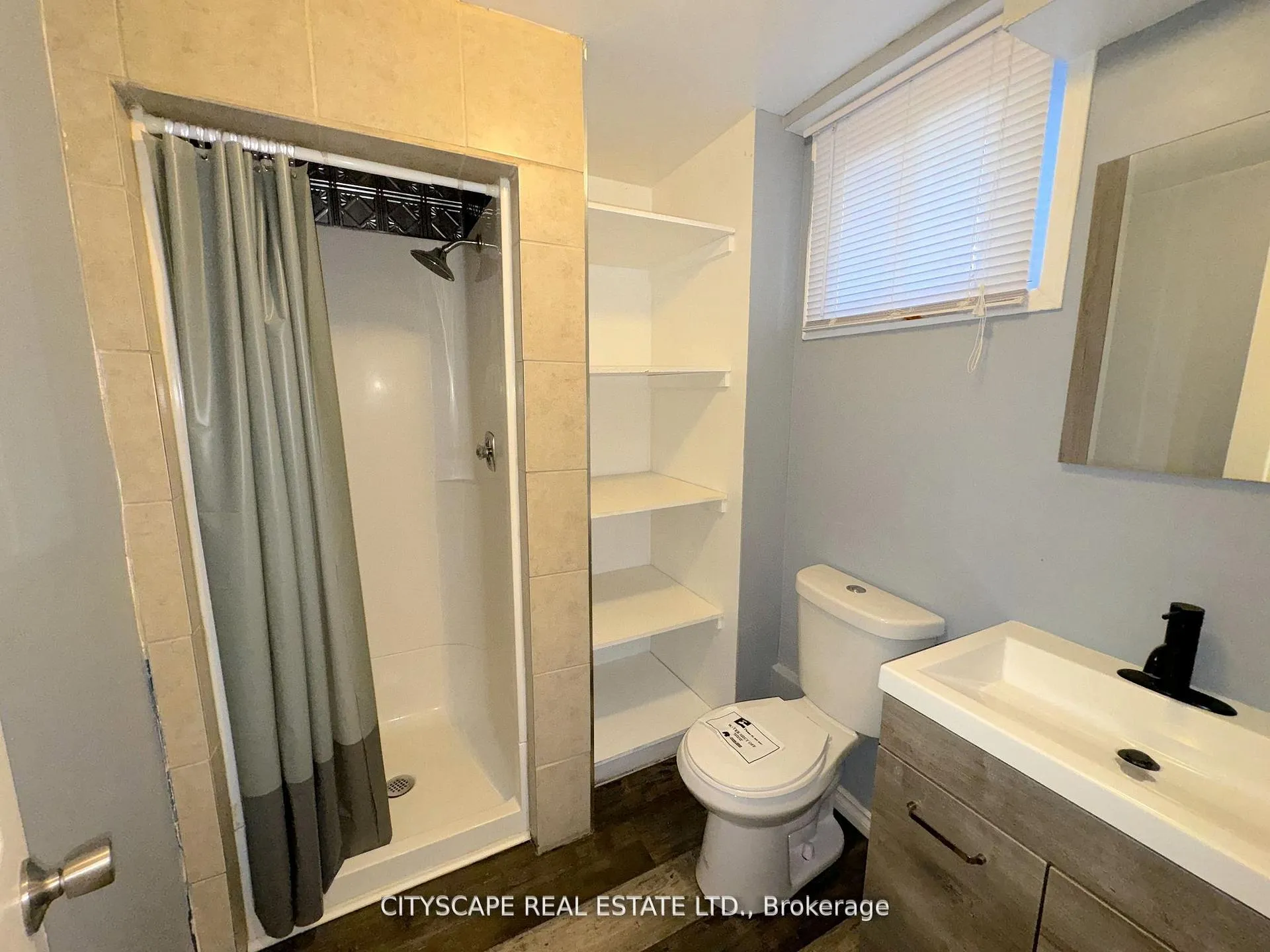 Photo 34 of 515 Grantham Avenue, St. Catharines, Vine/Linwell — HOMEH