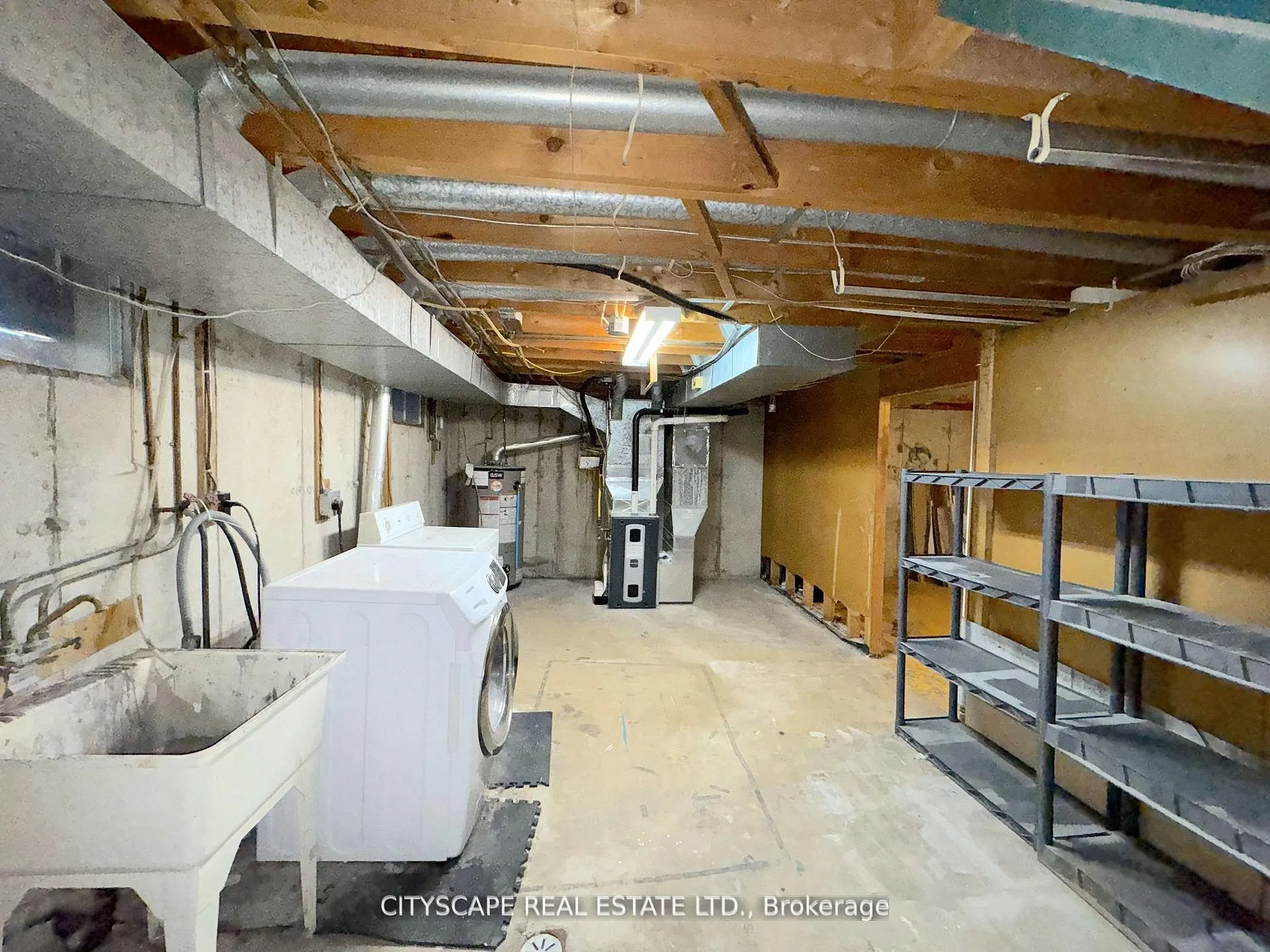 Photo 35 of 515 Grantham Avenue, St. Catharines, Vine/Linwell — HOMEH